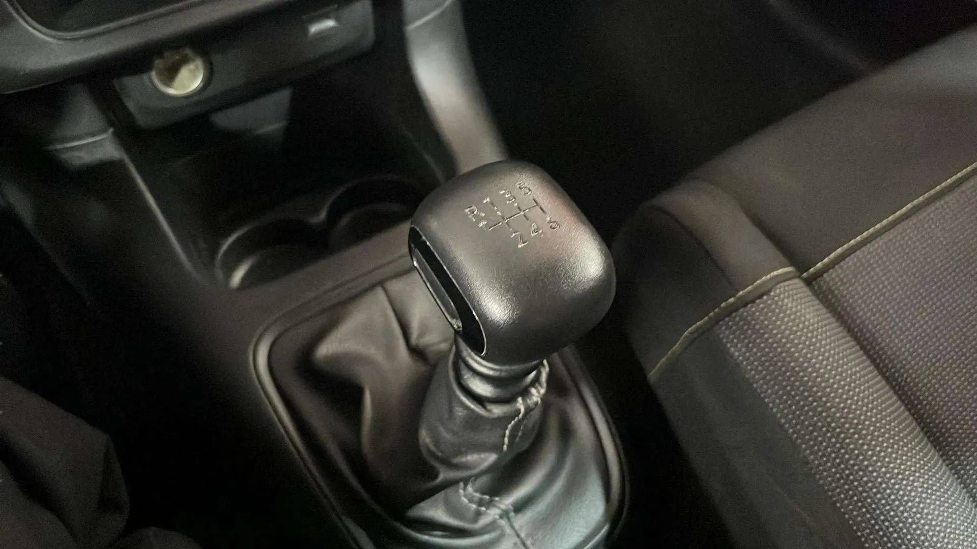 Citroën C3 BlueHDi Feel - foto 18