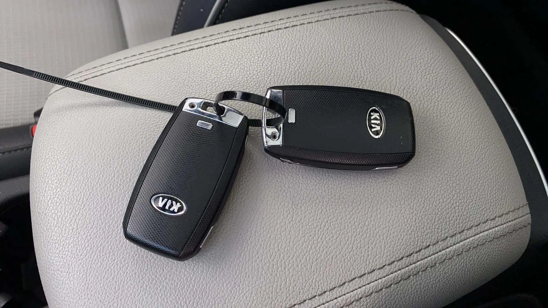 Kia Sportage 1.6 T-GDi GT Line Essential 4x4 - foto 18