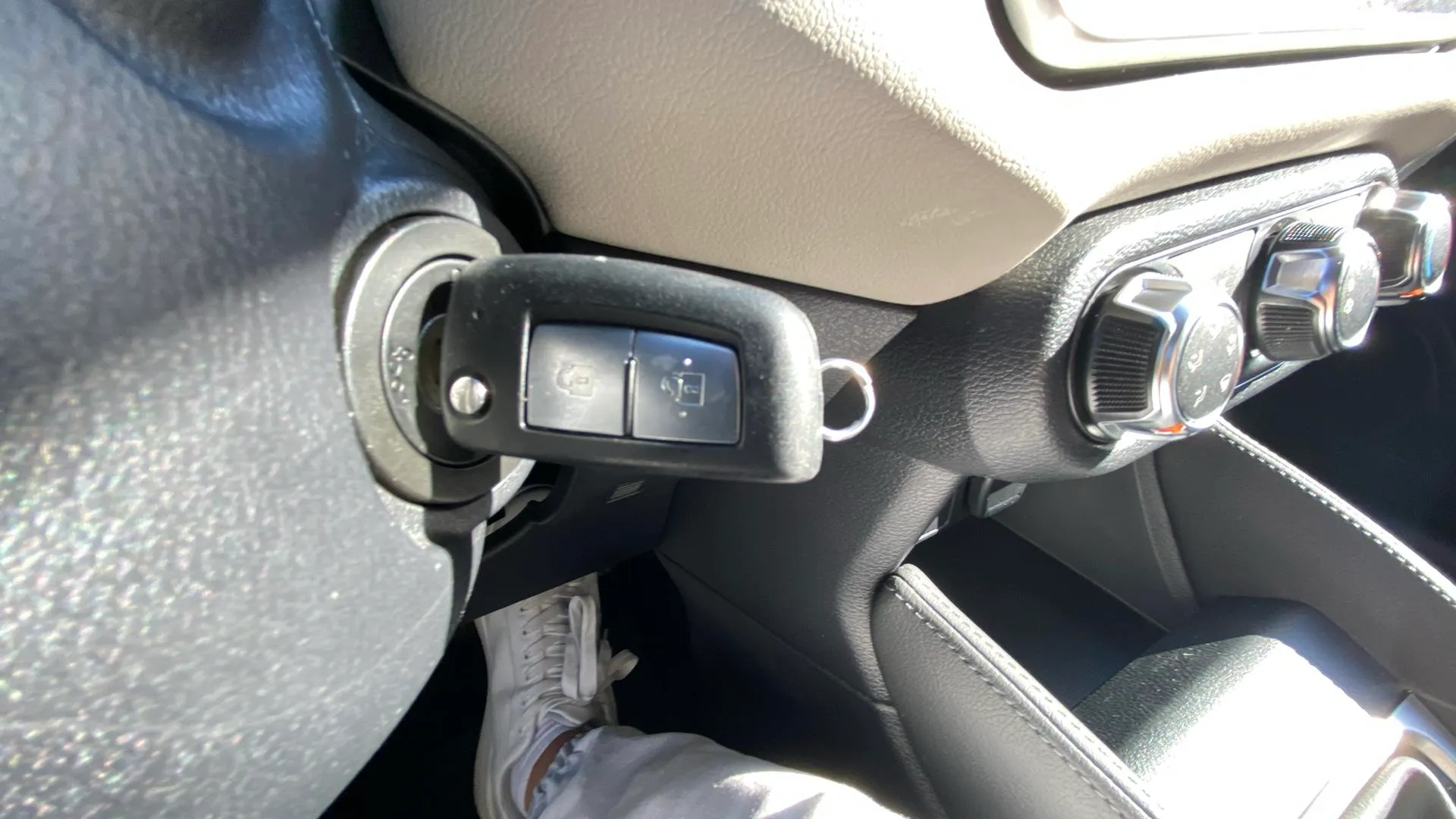 Nissan Micra IG-T E6D-F Acenta Sprint - foto 22