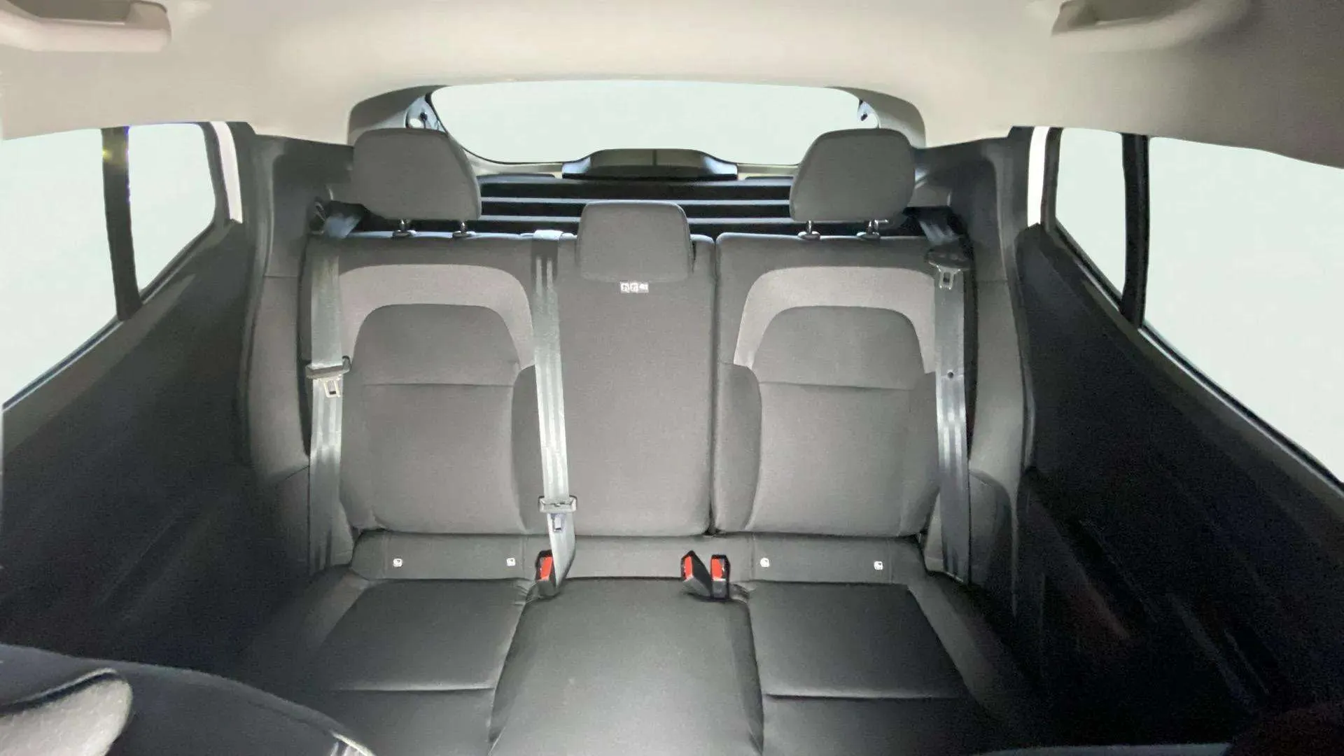 Dacia Sandero Essential TCe - foto 19