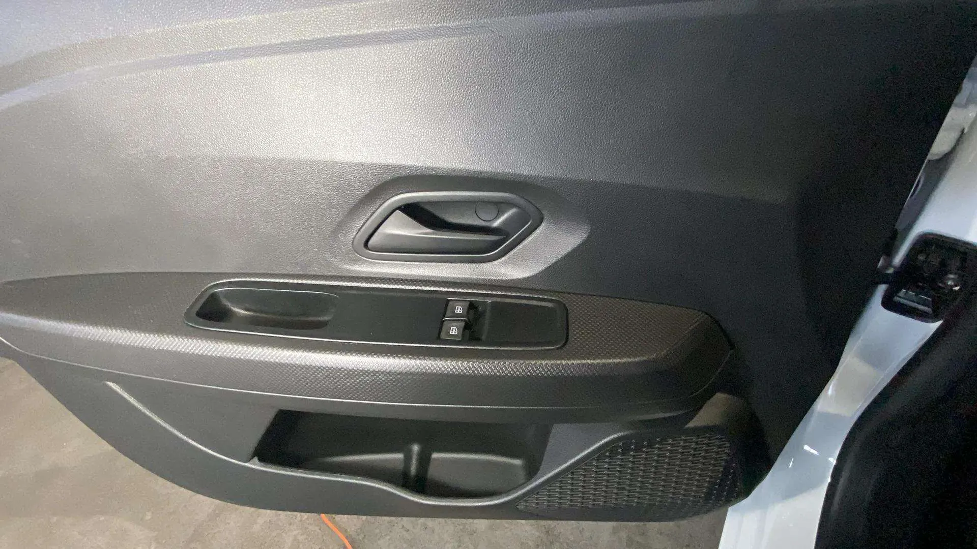 Dacia Sandero Essential TCe - foto 25