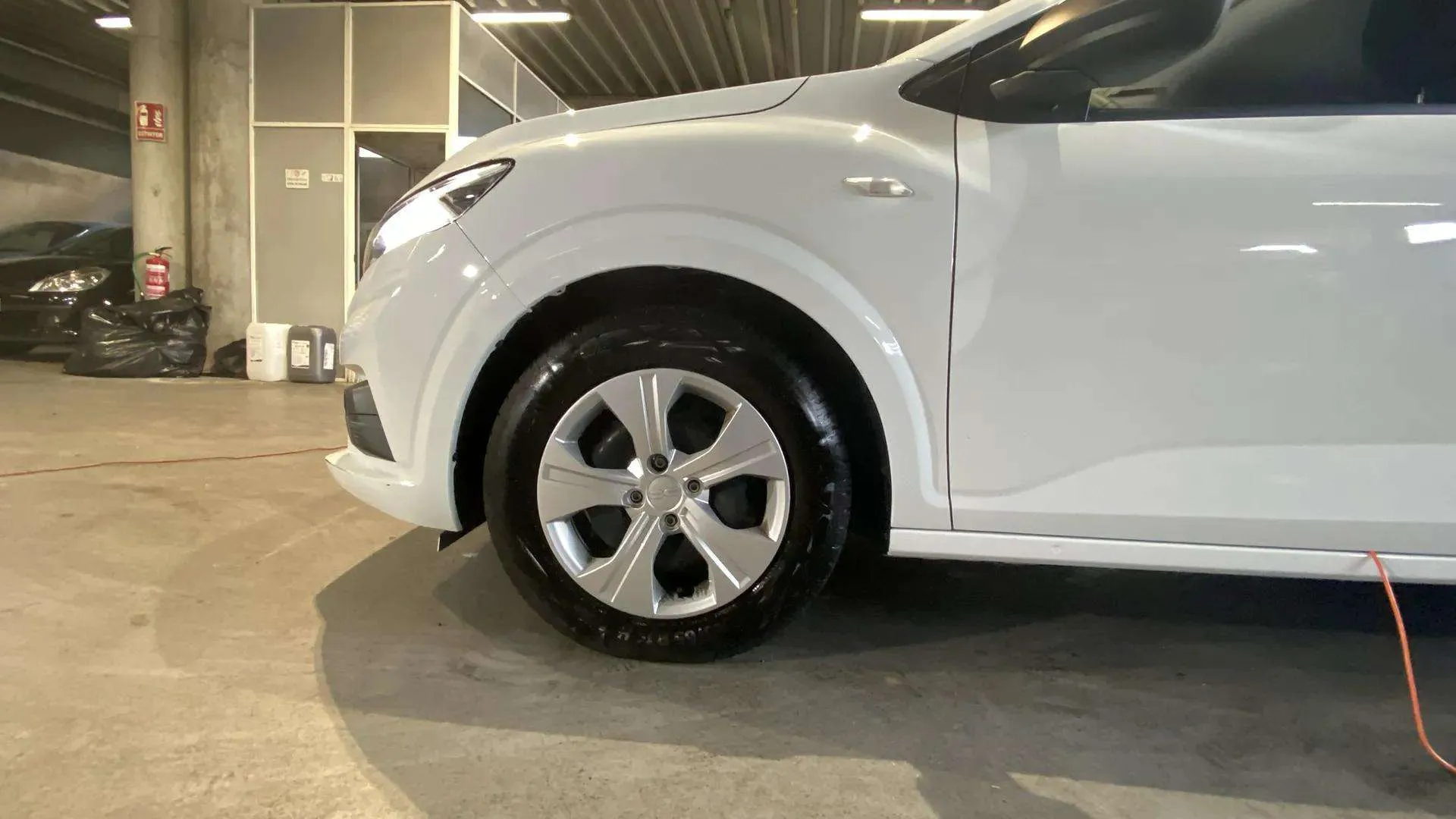 Dacia Sandero Essential TCe - foto 21