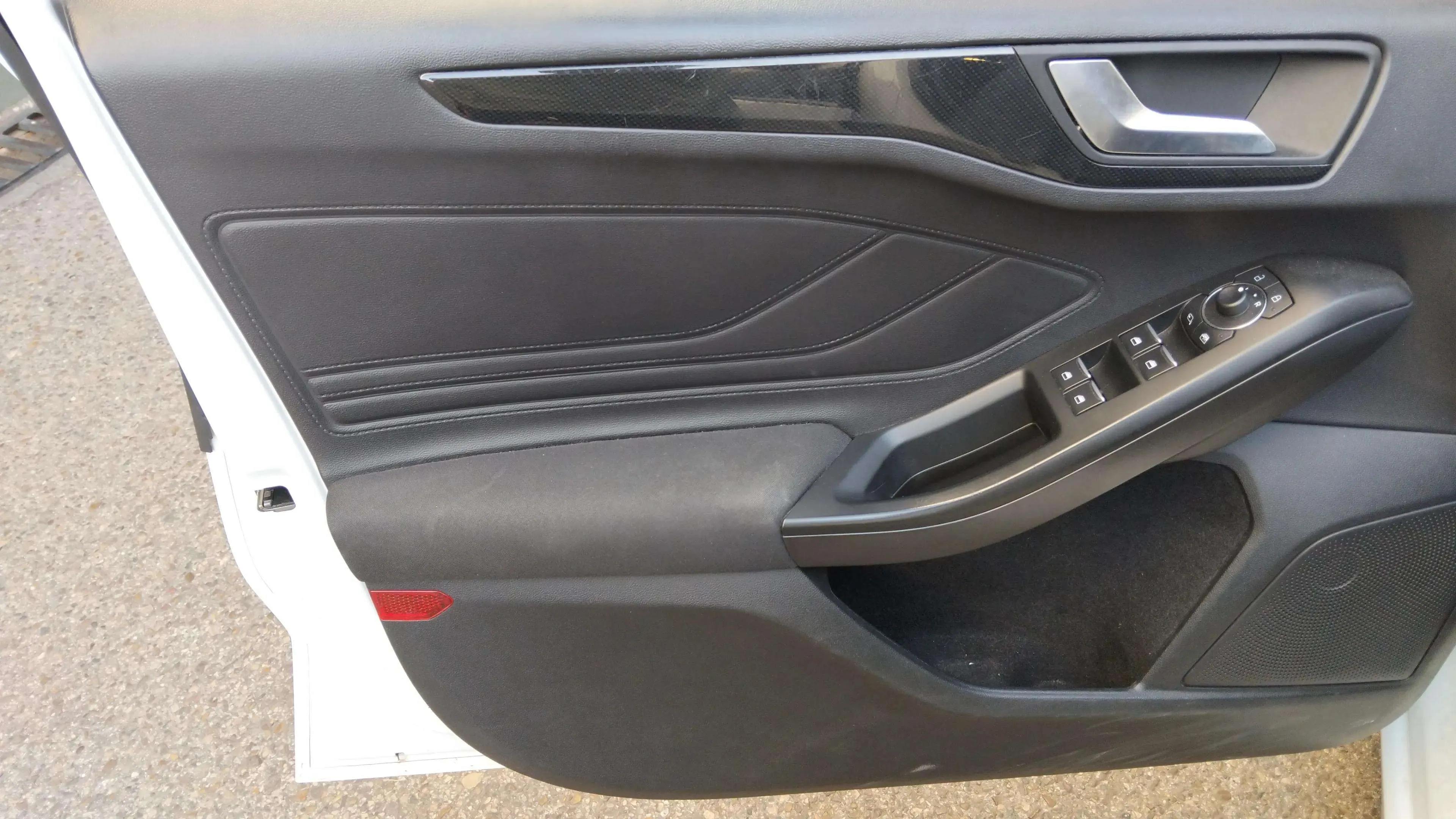 Ford Focus 1.0 EcoBoost MHEV Active SB - foto 16