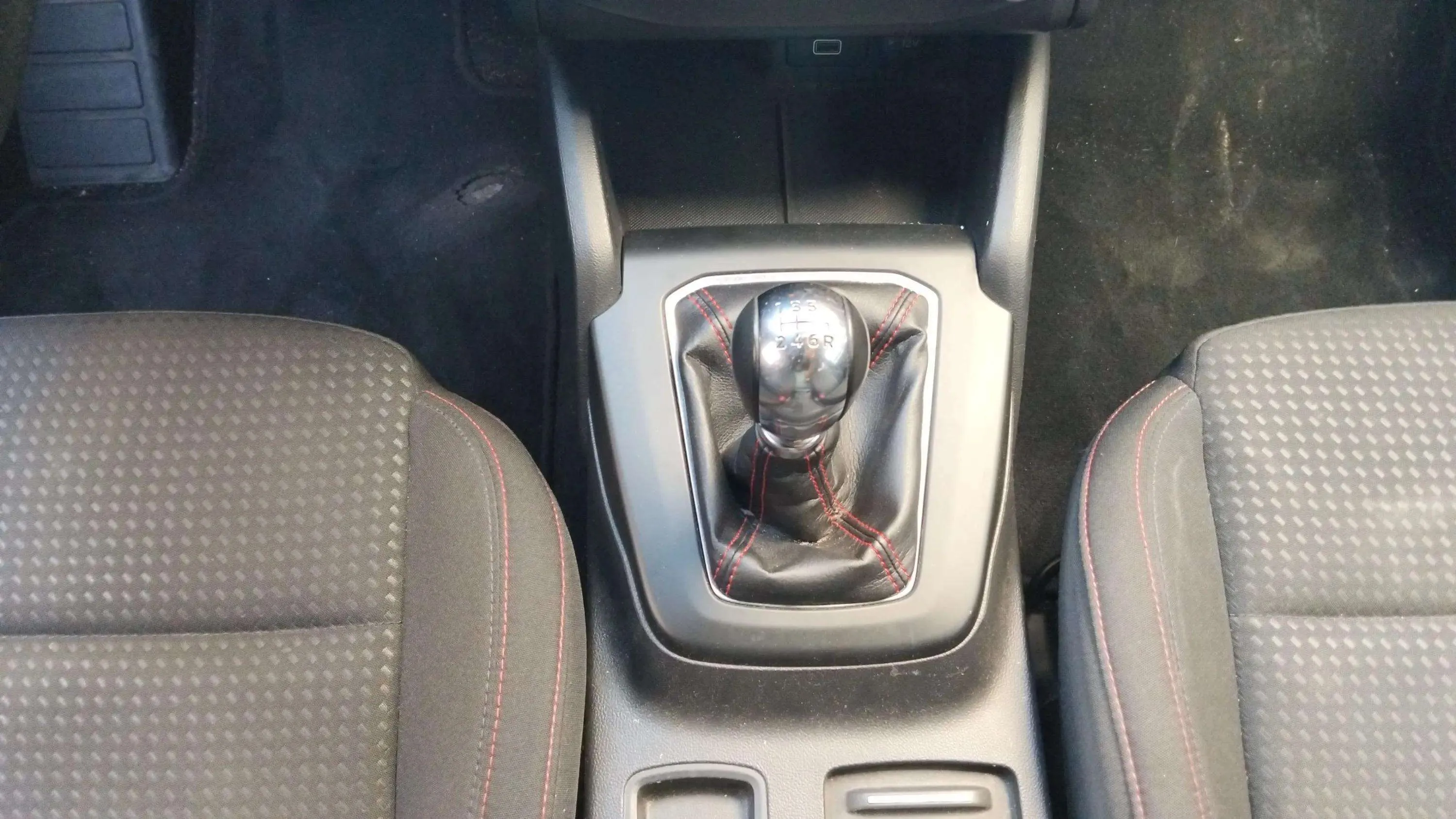Ford Focus 1.0 EcoBoost MHEV Active SB - foto 7
