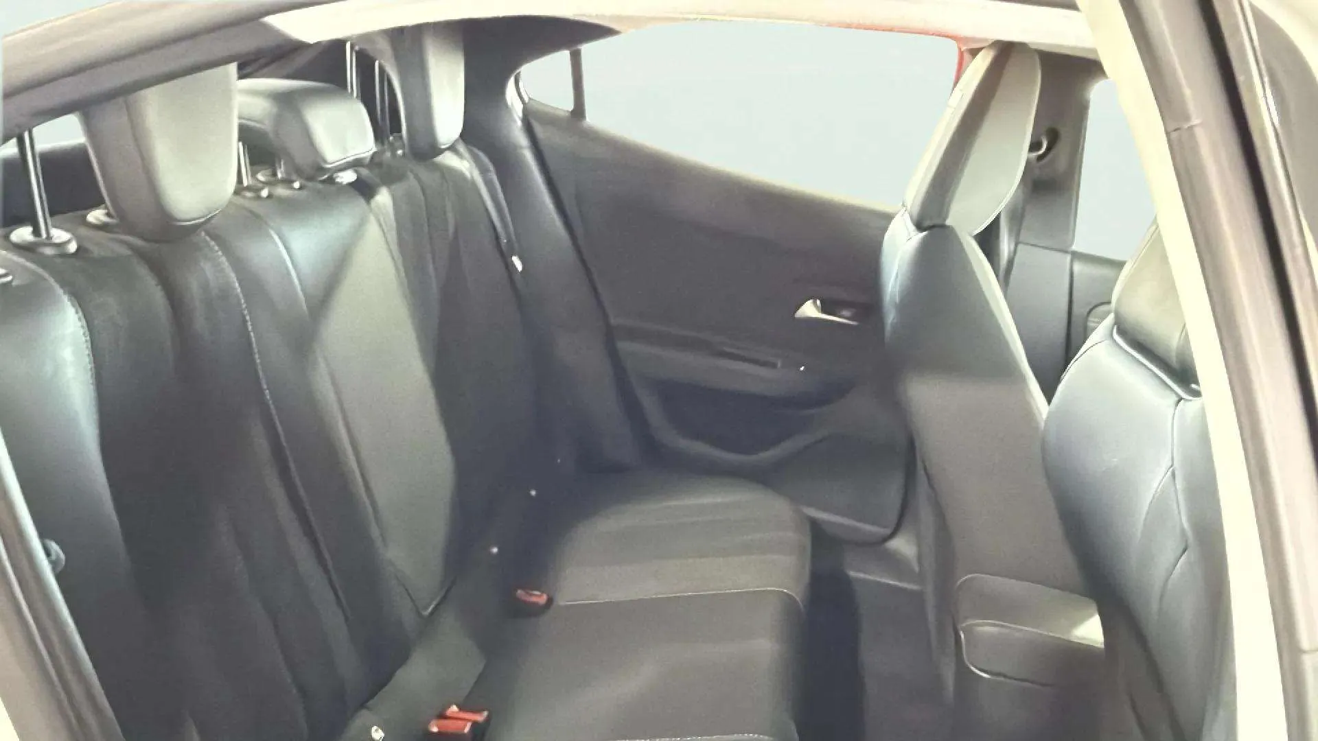 Opel Mokka 1.5 D Business Elegance - foto 23