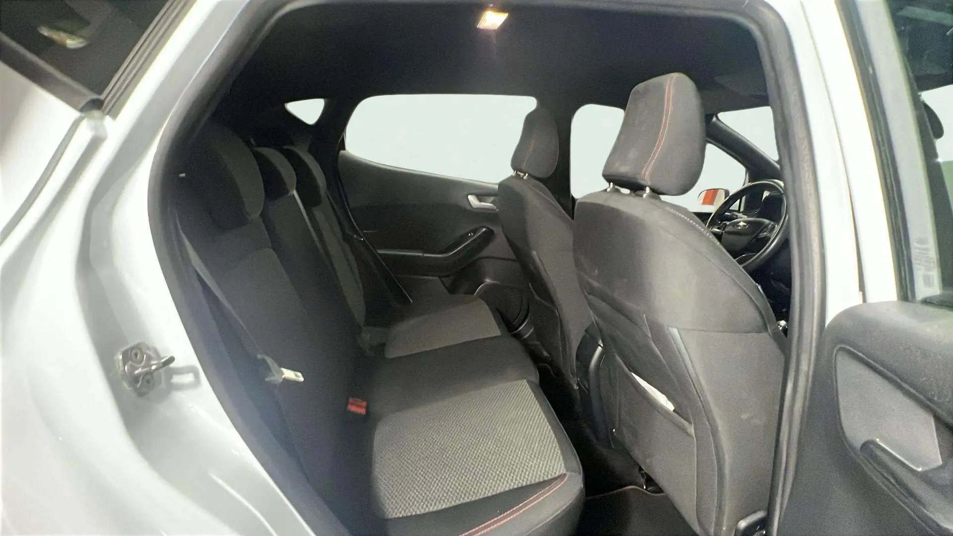 Ford Fiesta 1.0 EcoBoost ST-Line - foto 14