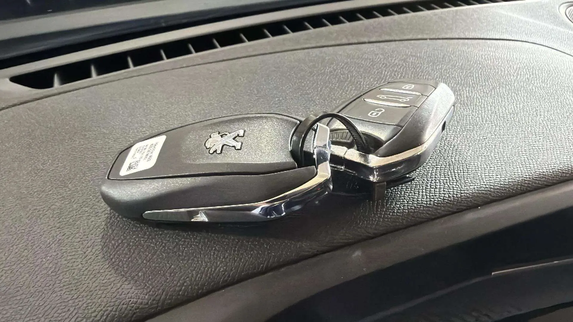 Peugeot 508 SW GT Pack BlueHDi 130 EAT8 - foto 13
