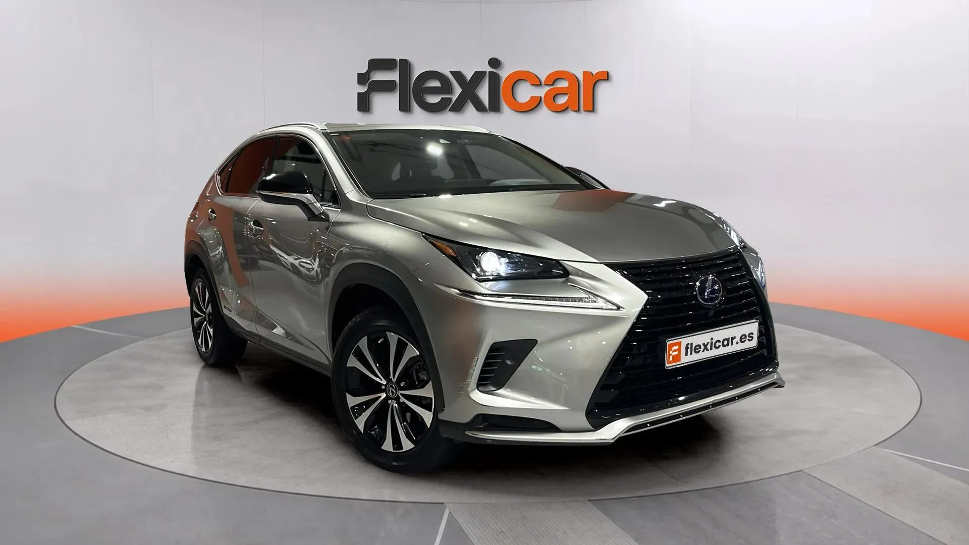 Lexus NX 2.5 300h Premium 2WD