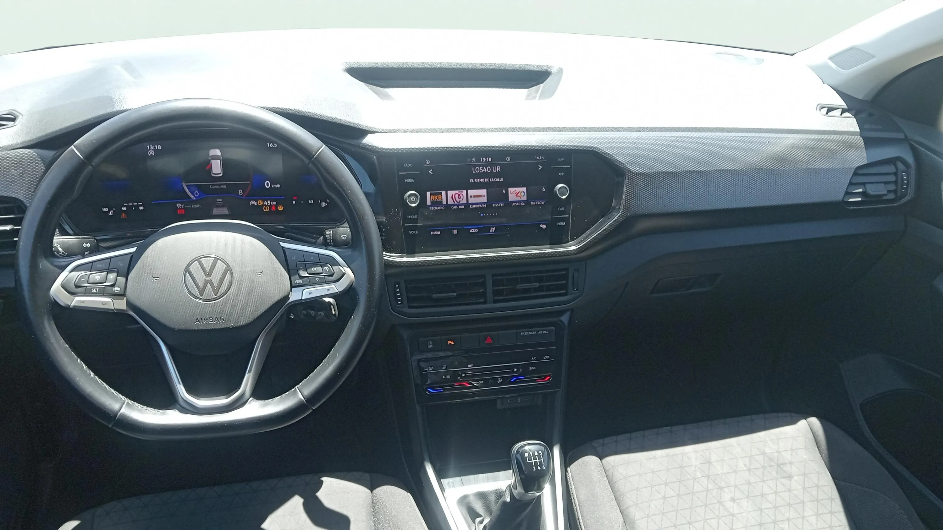 Volkswagen T-Cross Advance 1.0 TSI - foto 15