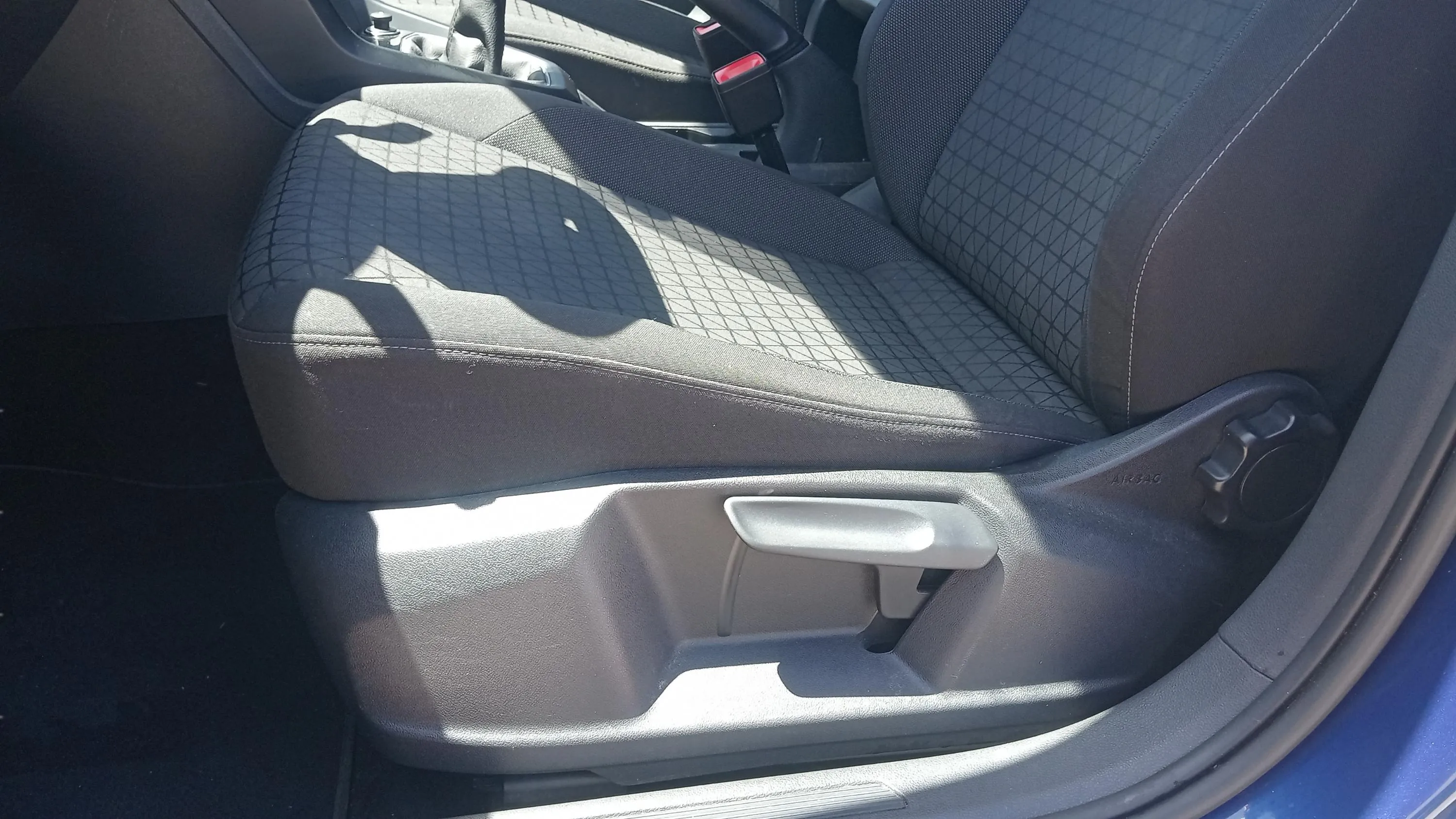 Volkswagen T-Cross Advance 1.0 TSI - foto 22