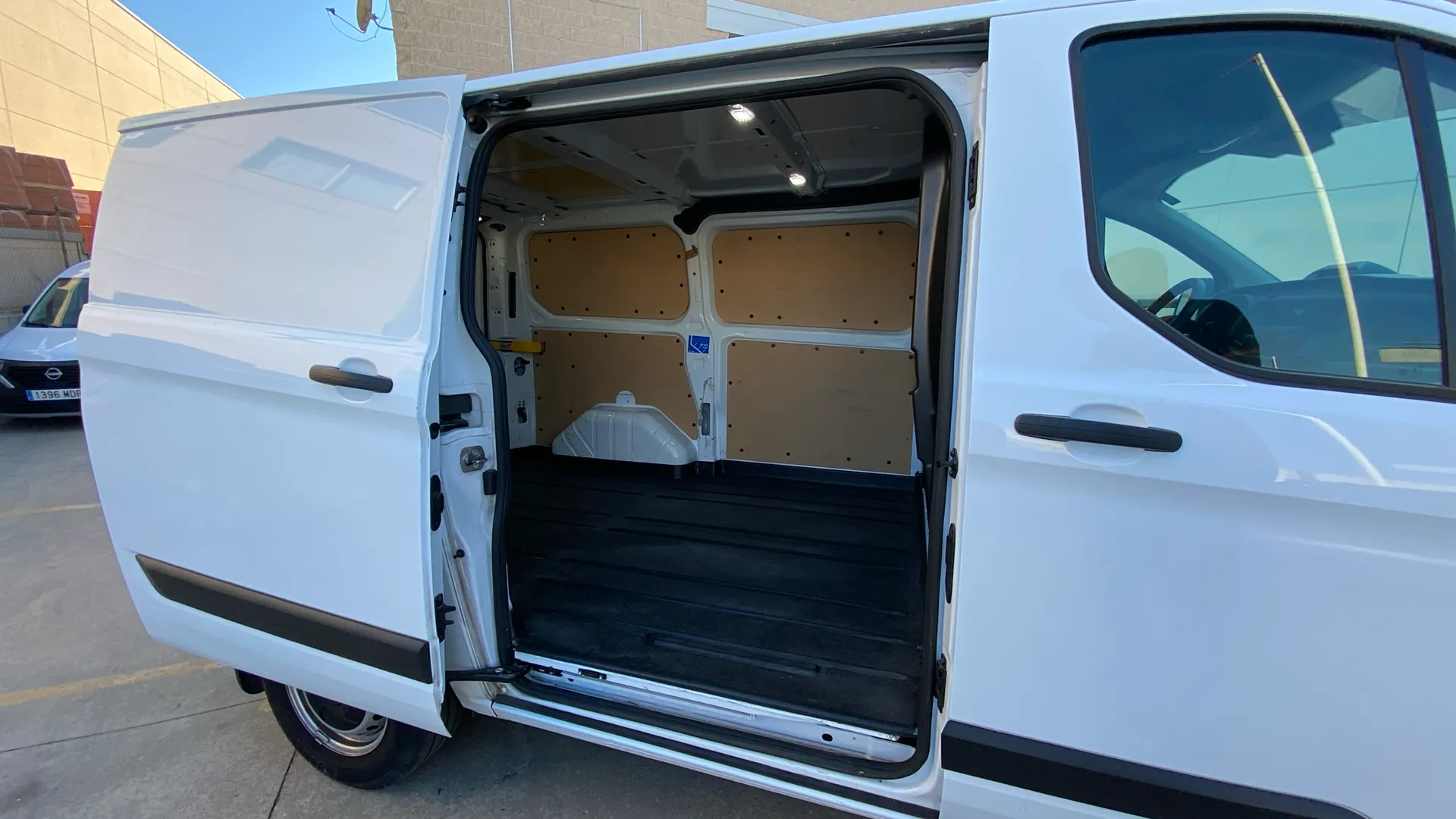 Ford Transit Custom Van 2.0 TDCi 300 L1 Ambiente - foto 8