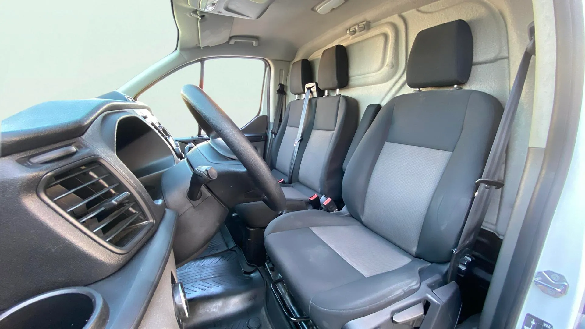 Ford Transit Custom Van 2.0 TDCi 300 L1 Ambiente - foto 10