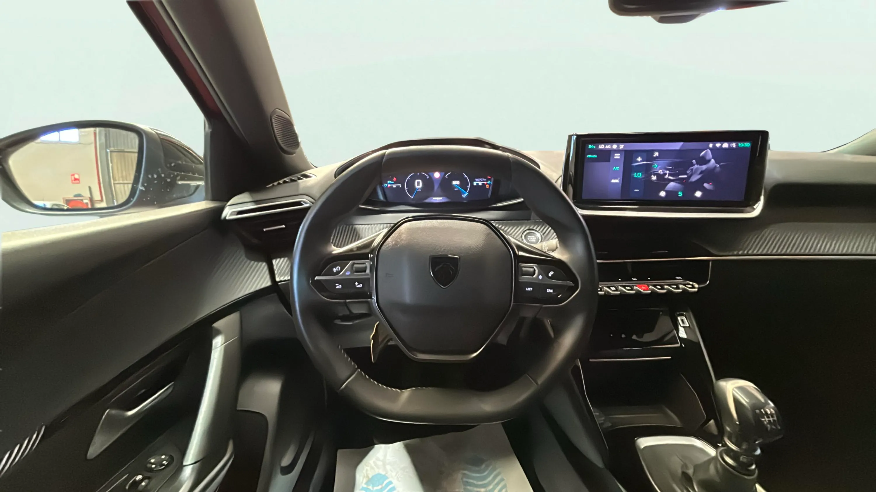 Peugeot 2008 Allure PureTech 100 - foto 11