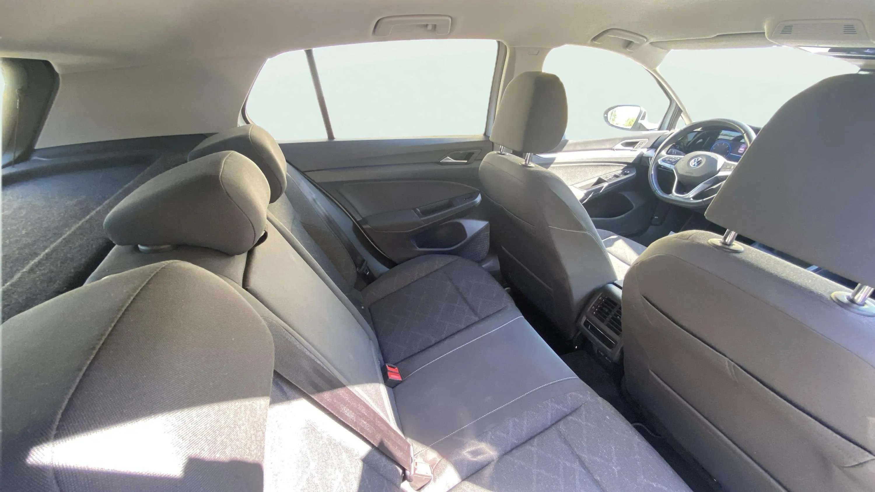 Volkswagen Golf 2.0 TDI DSG - foto 15