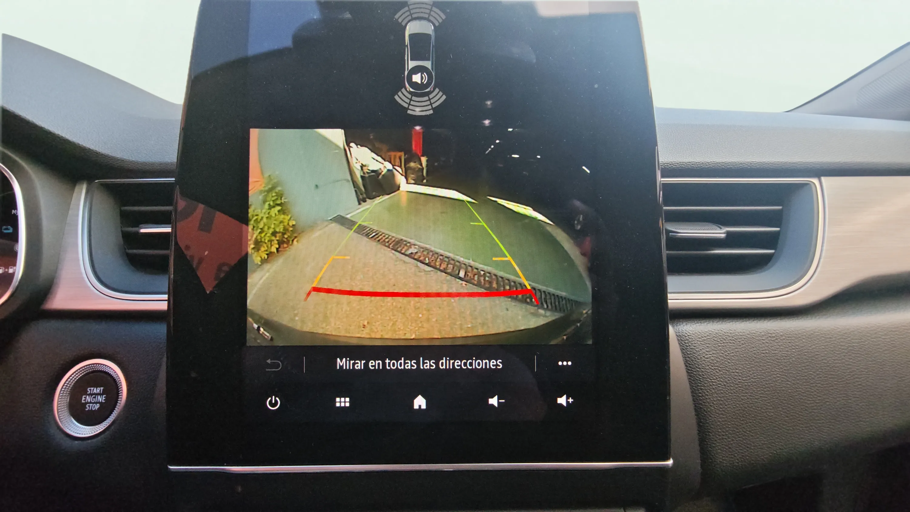 Renault Captur Zen E-Tech Híbrido enchufable - foto 17
