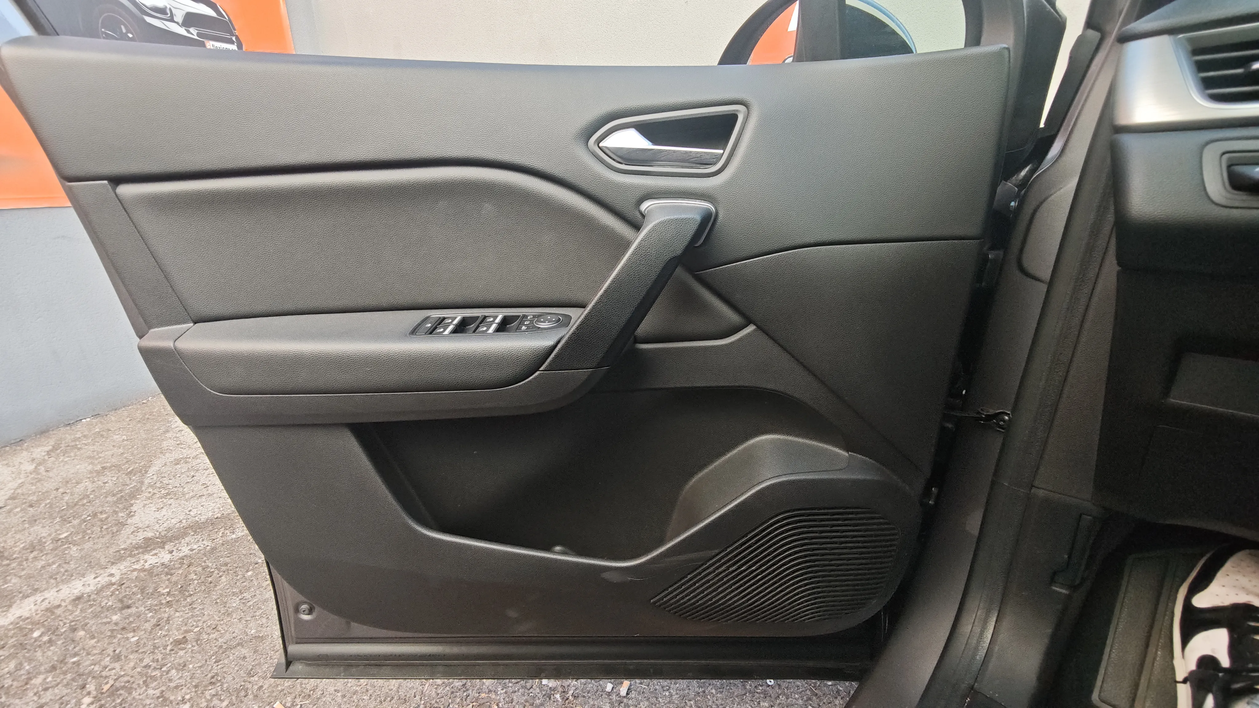 Renault Captur Zen E-Tech Híbrido enchufable - foto 19