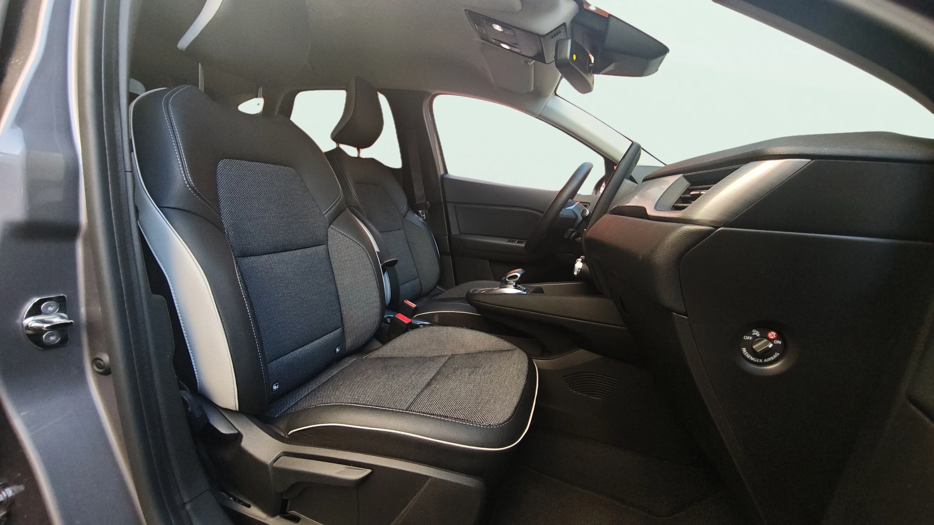 Renault Captur Zen E-Tech Híbrido enchufable - foto 14