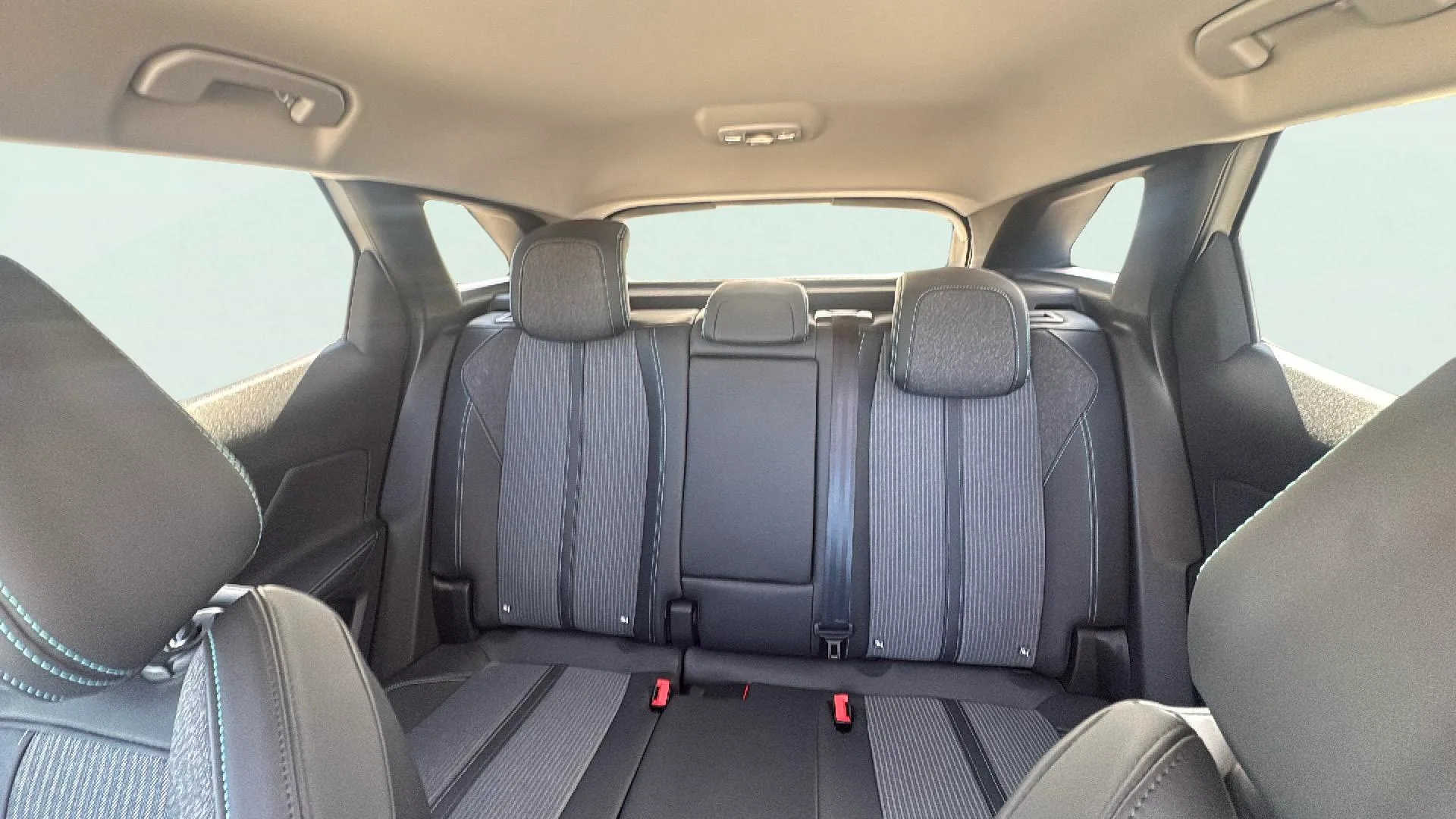Peugeot 3008 1.5 BlueHDi Allure EAT8 - foto 19