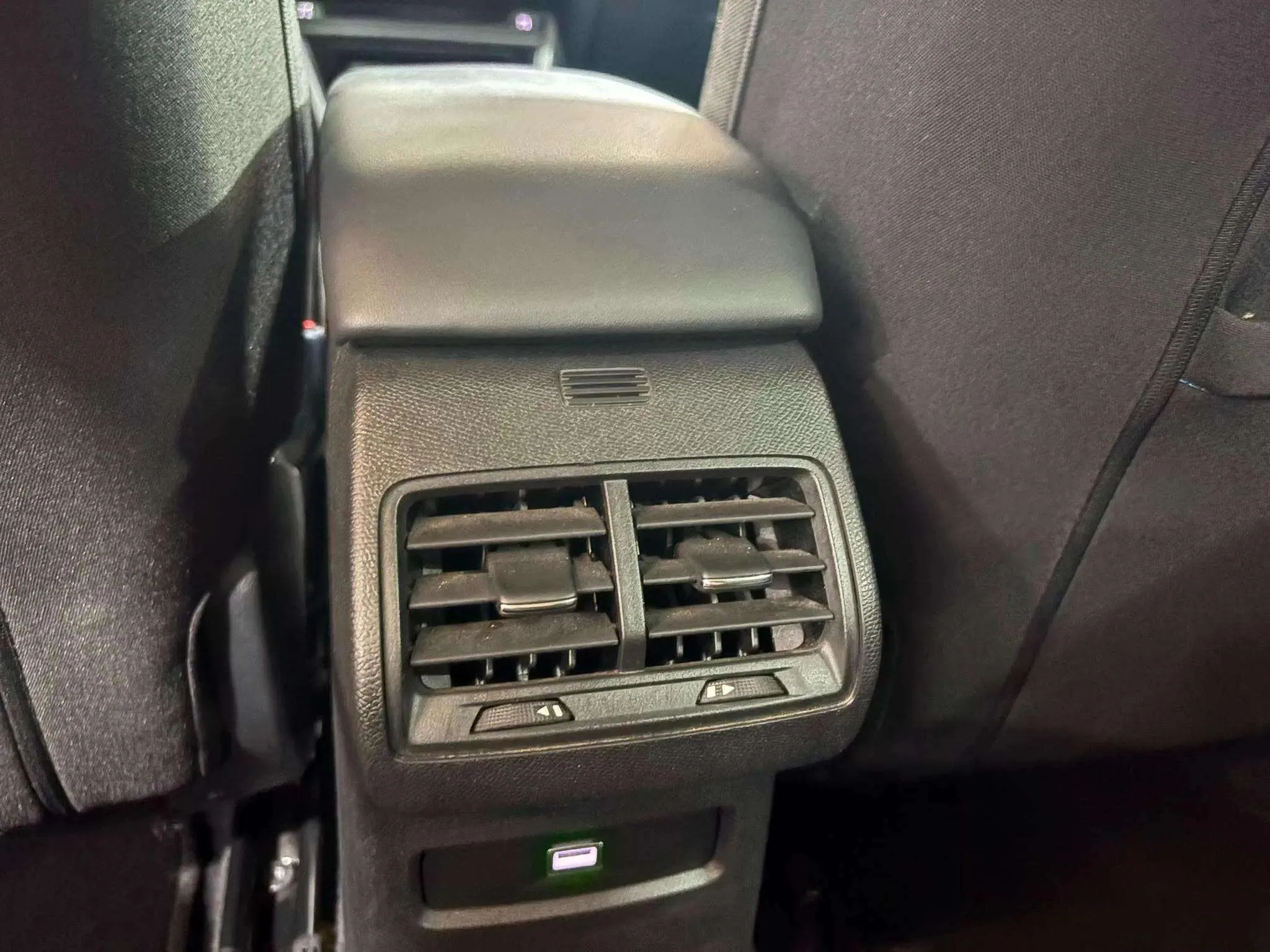 Citroën C4 PureTech 130 EAT8 Shine - foto 18