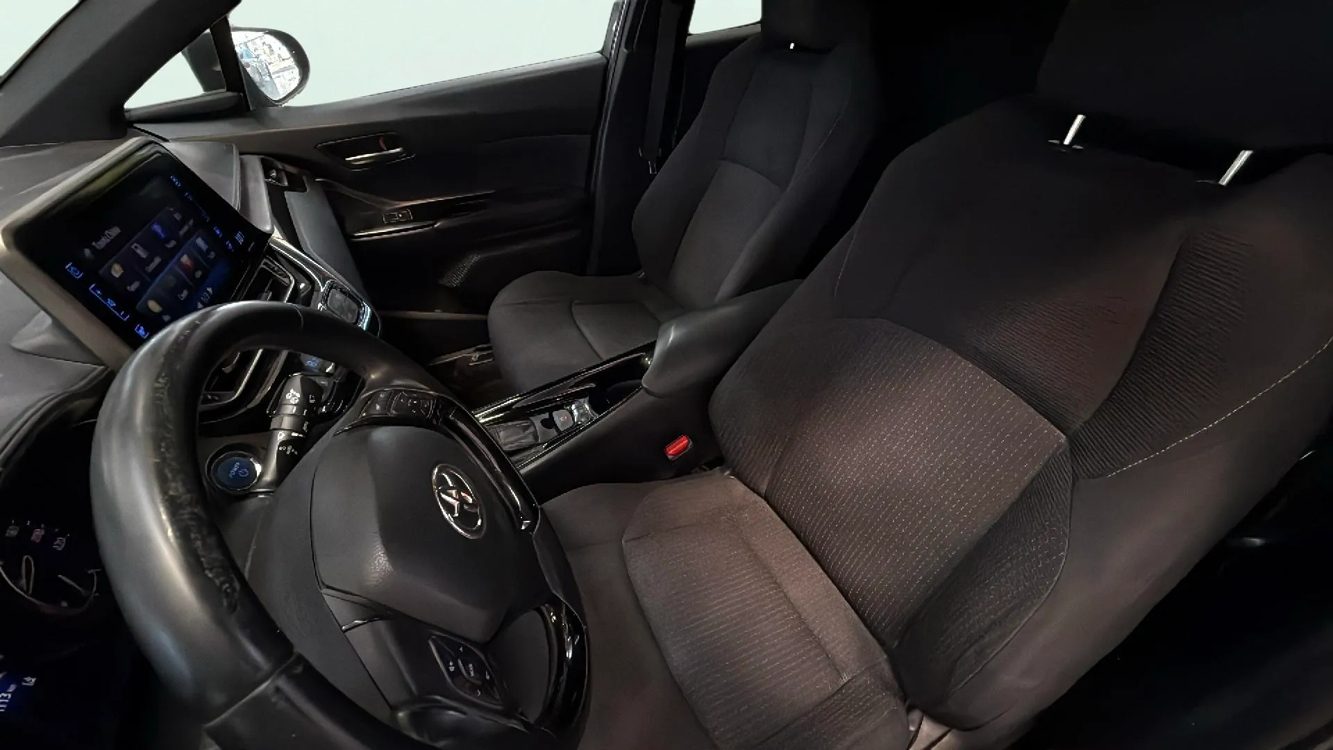 Toyota C-HR 1.8 125H Advance - foto 11