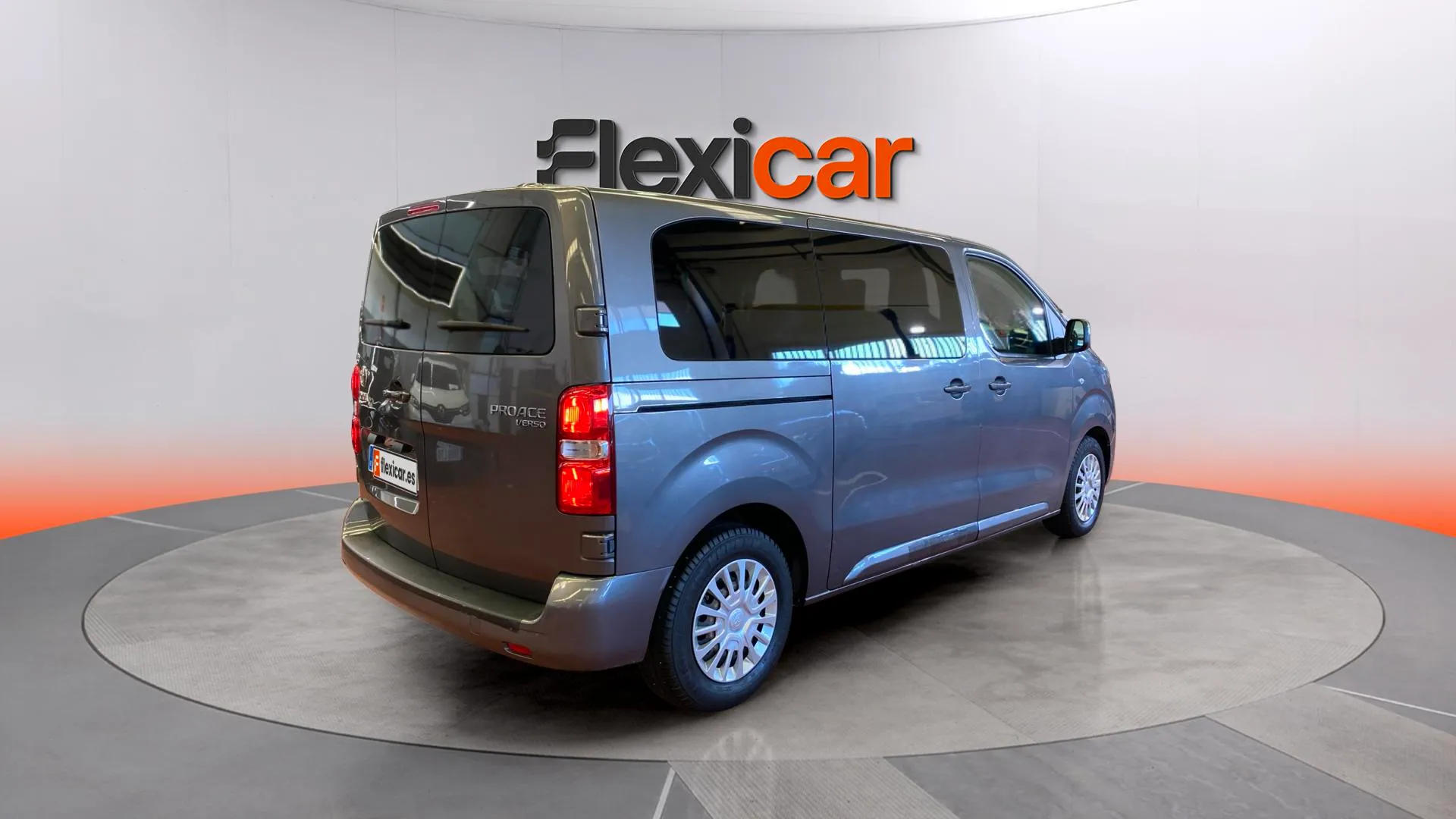 Toyota Proace Verso Shuttle Medio (L1) 1,6D - foto 7