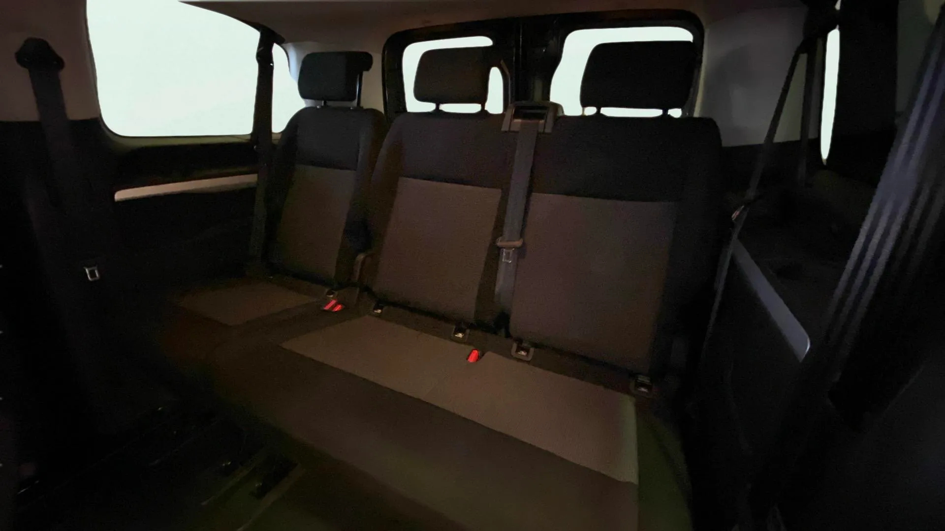 Toyota Proace Verso Shuttle Medio (L1) 1,6D - foto 16