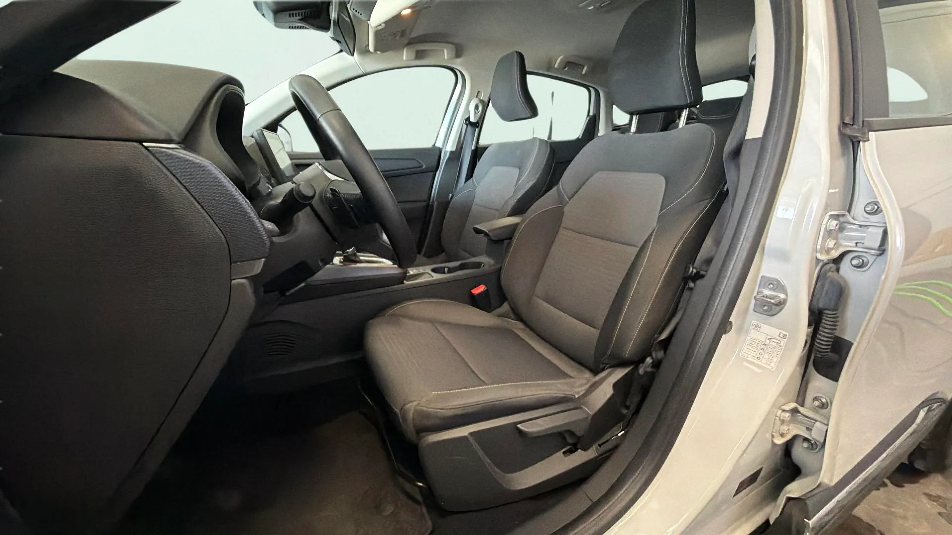 Renault Arkana Intens TCe EDC Microhíbrido - foto 19