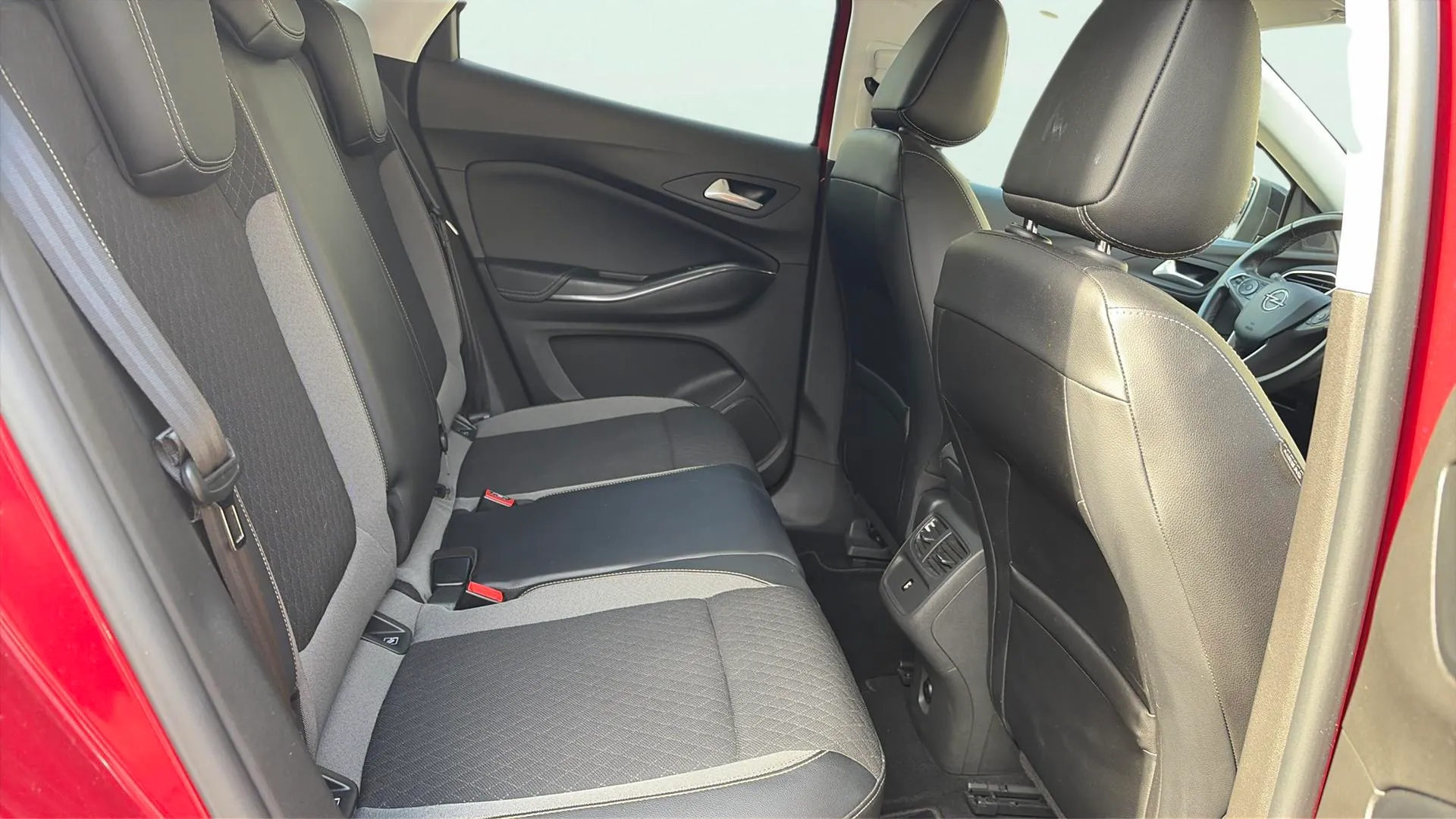Opel Grandland 1.2 Turbo Edition - foto 13