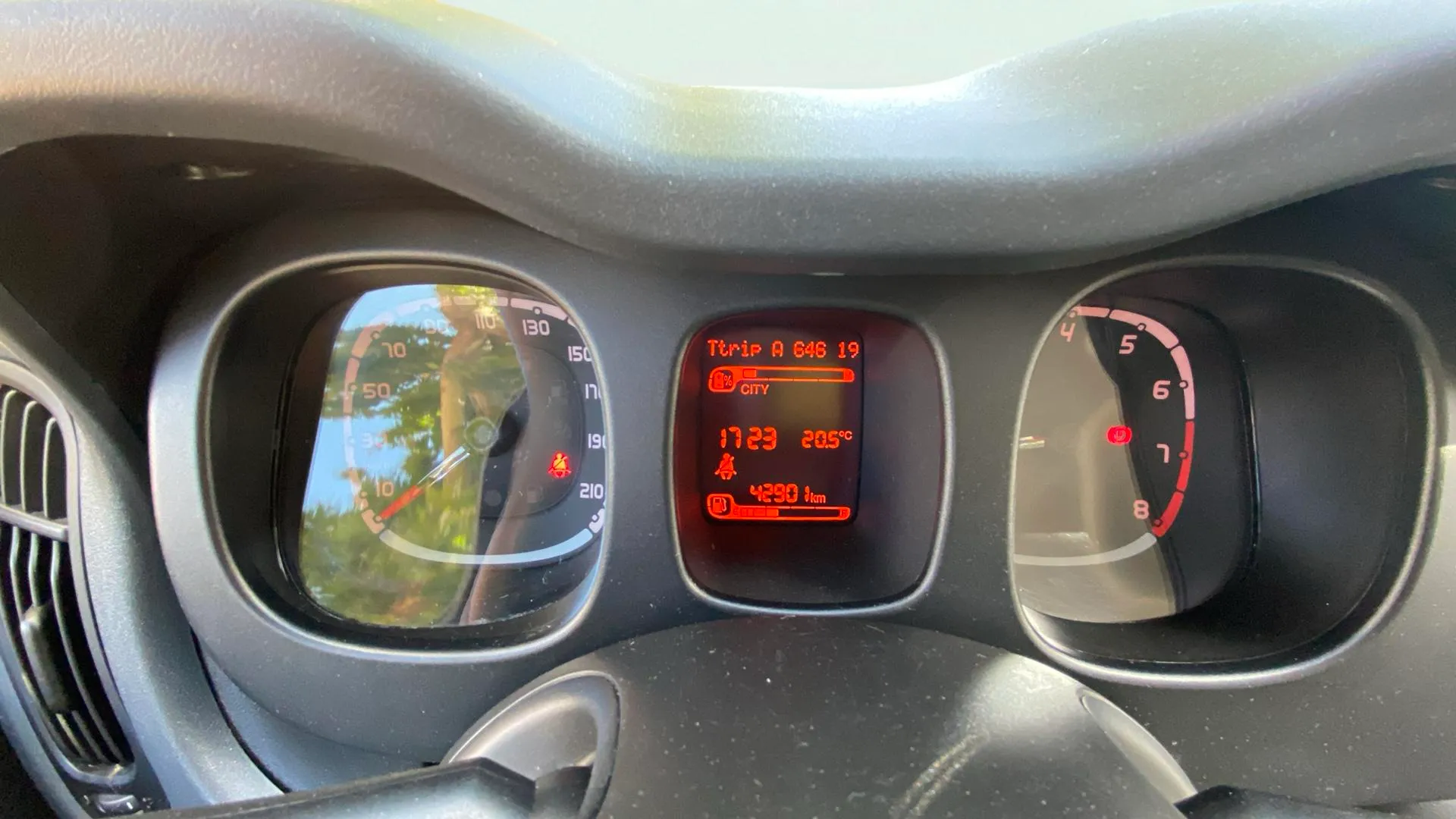 Fiat Panda Cross 1.0 Hybrid - foto 12