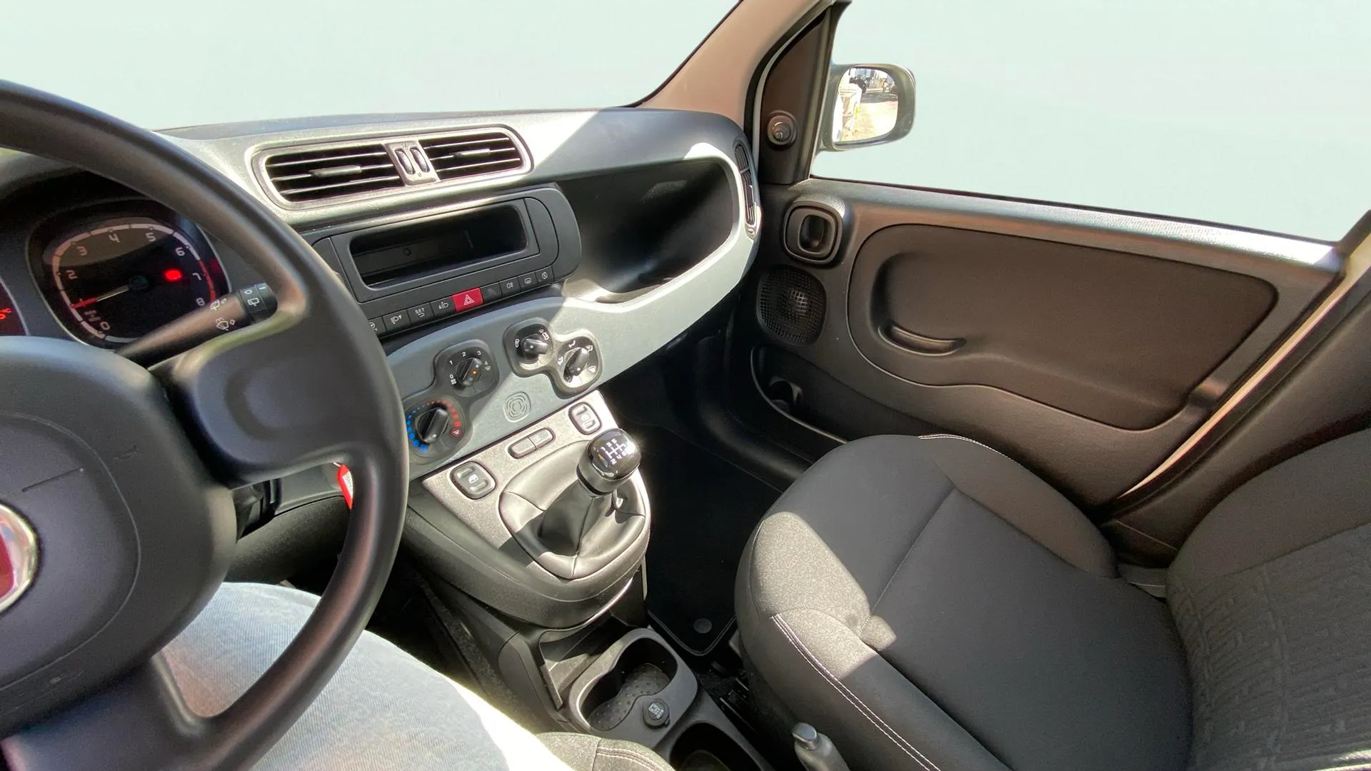 Fiat Panda Cross 1.0 Hybrid - foto 21