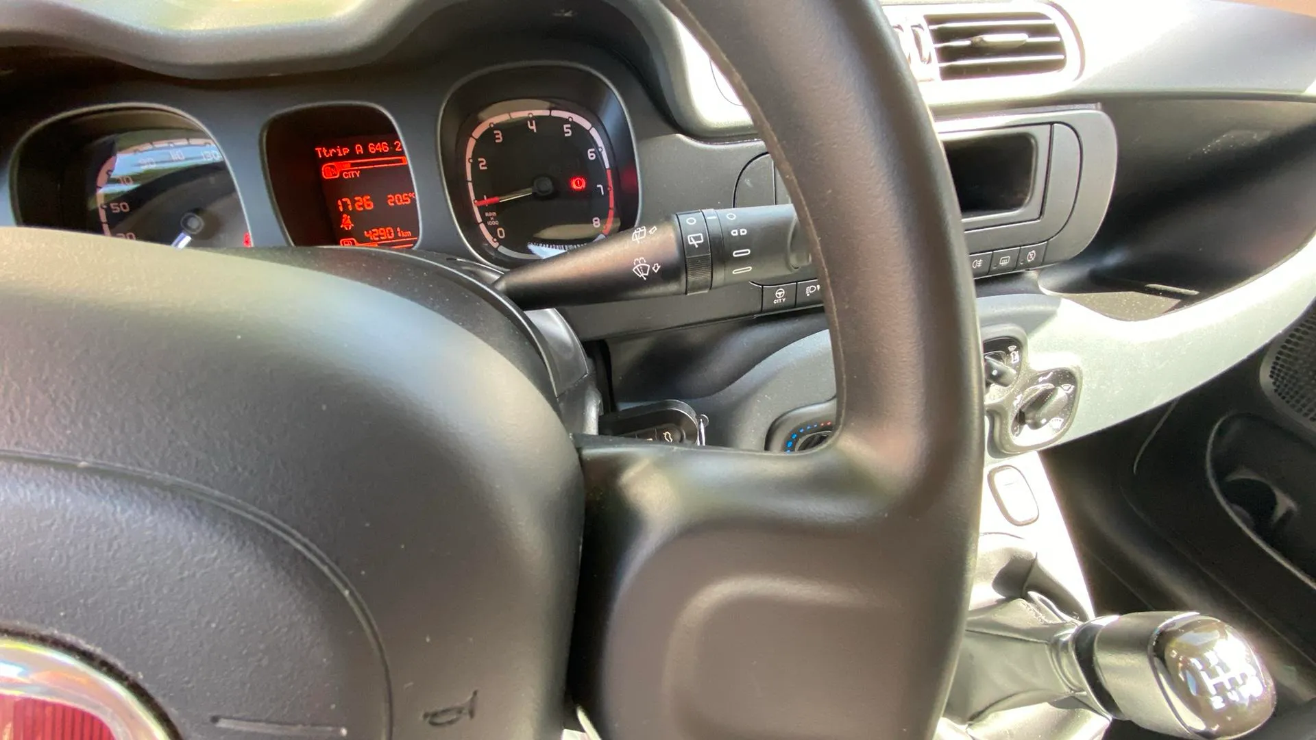 Fiat Panda Cross 1.0 Hybrid - foto 20