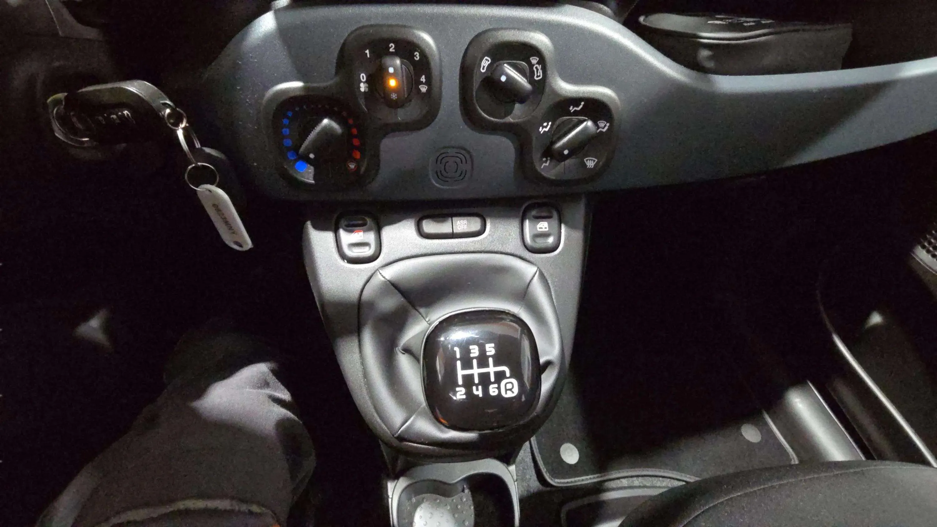 Fiat Panda 1.0 Hybrid - foto 21