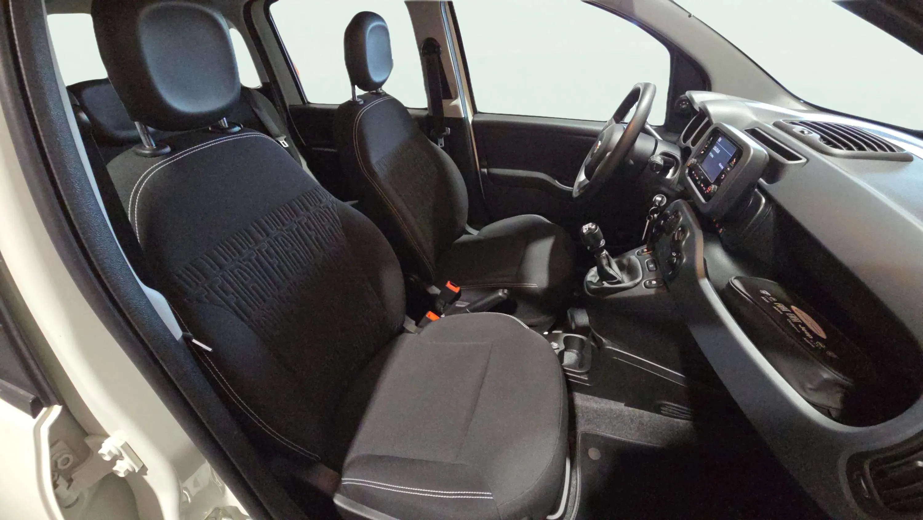 Fiat Panda 1.0 Hybrid - foto 14