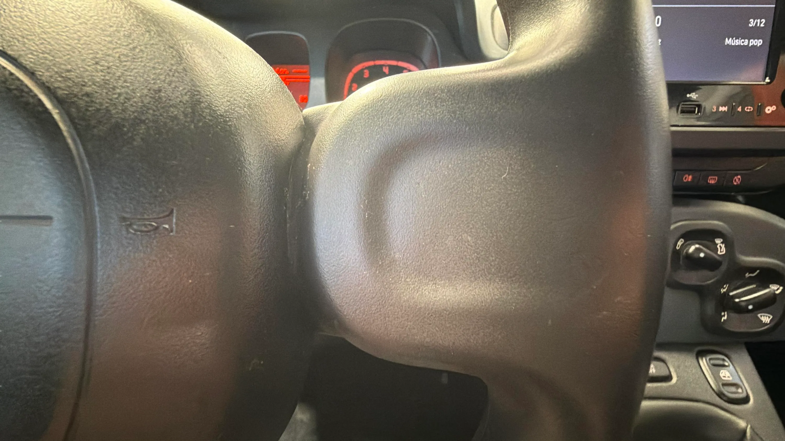 Fiat Panda 1.0 Hybrid - foto 19