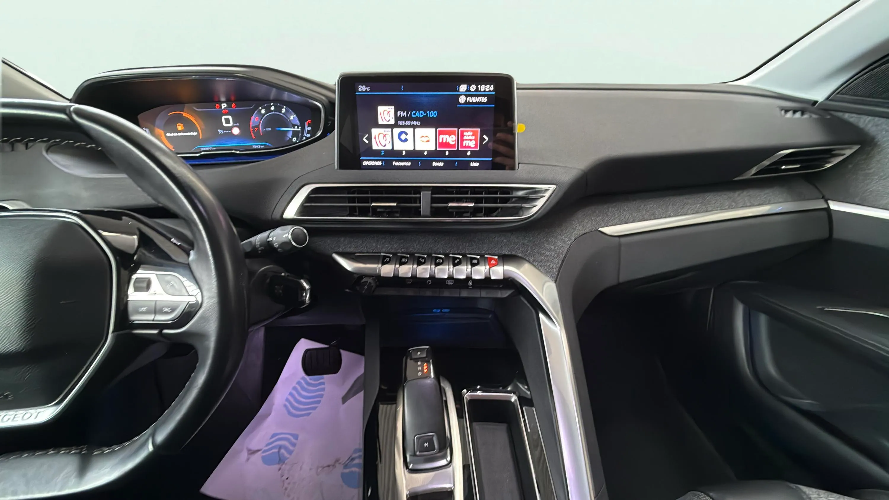 Peugeot 3008 1.2 PureTech Allure EAT6 - foto 11