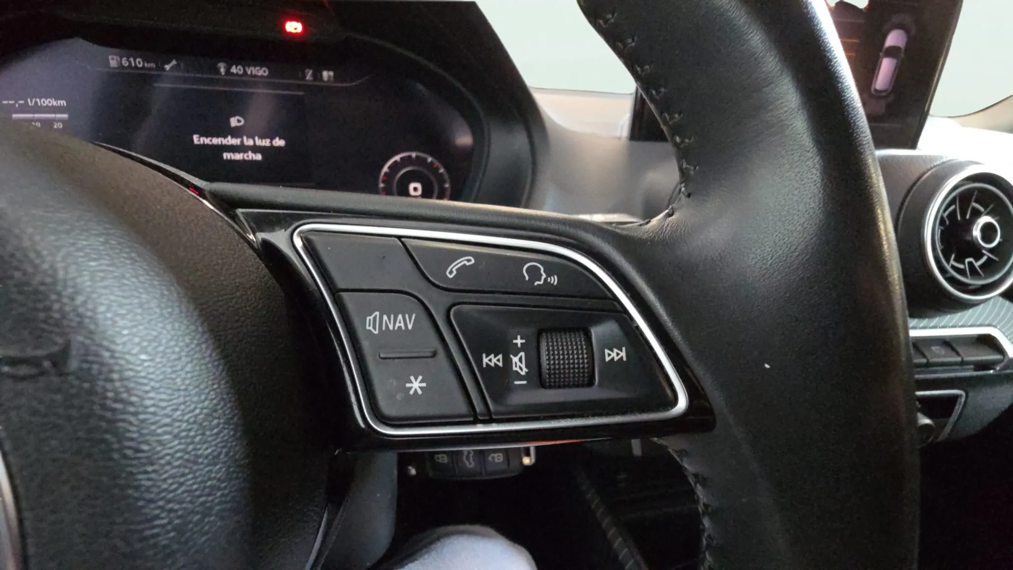 Audi Q2 Sport 30 TDI S tronic - foto 16