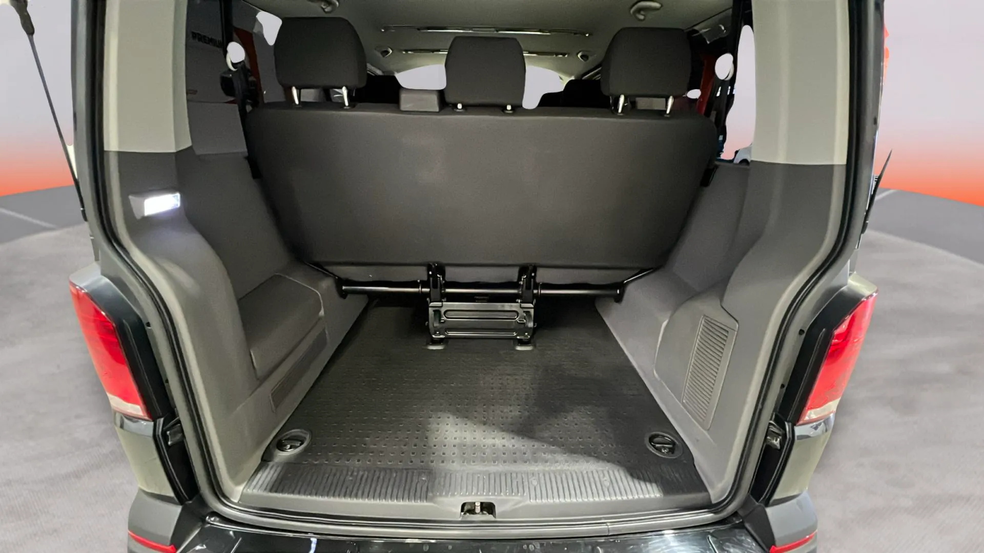 Volkswagen Caravelle Origin Corta 2.0 TDI BMT - foto 20