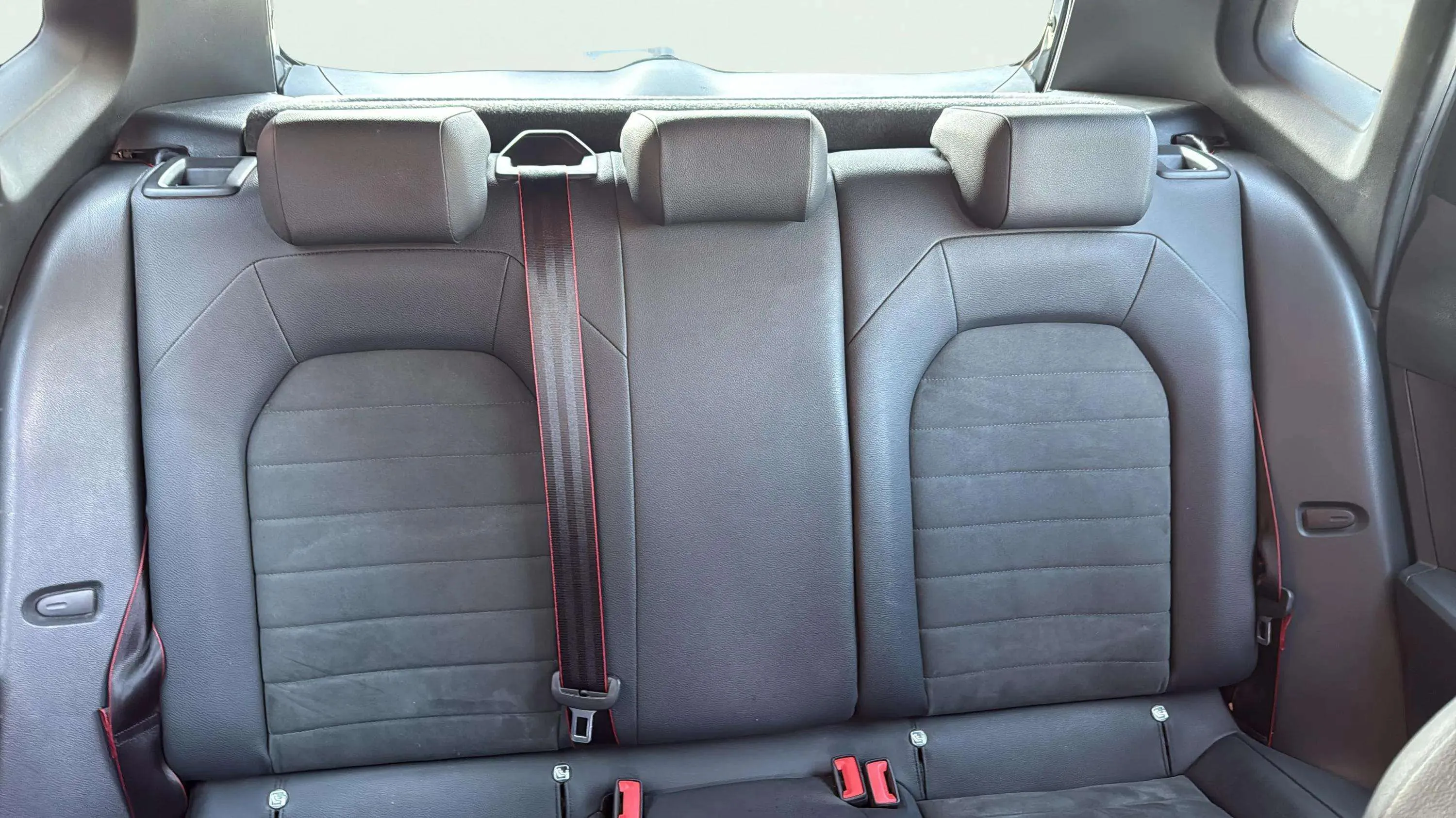 SEAT Arona 1.5 TSI DSG FR - foto 20