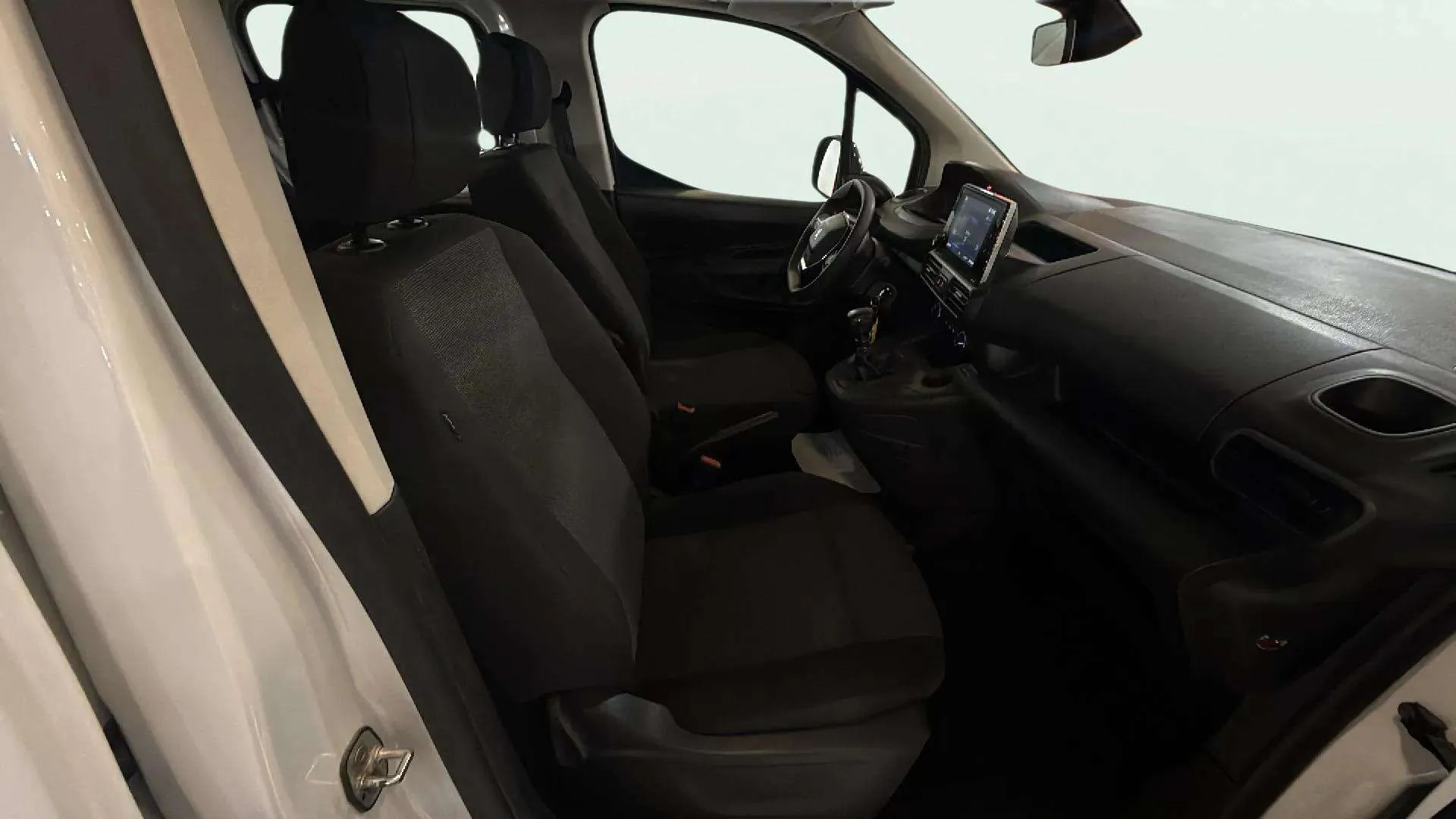 Peugeot Rifter GT BlueHDi 130 - foto 13