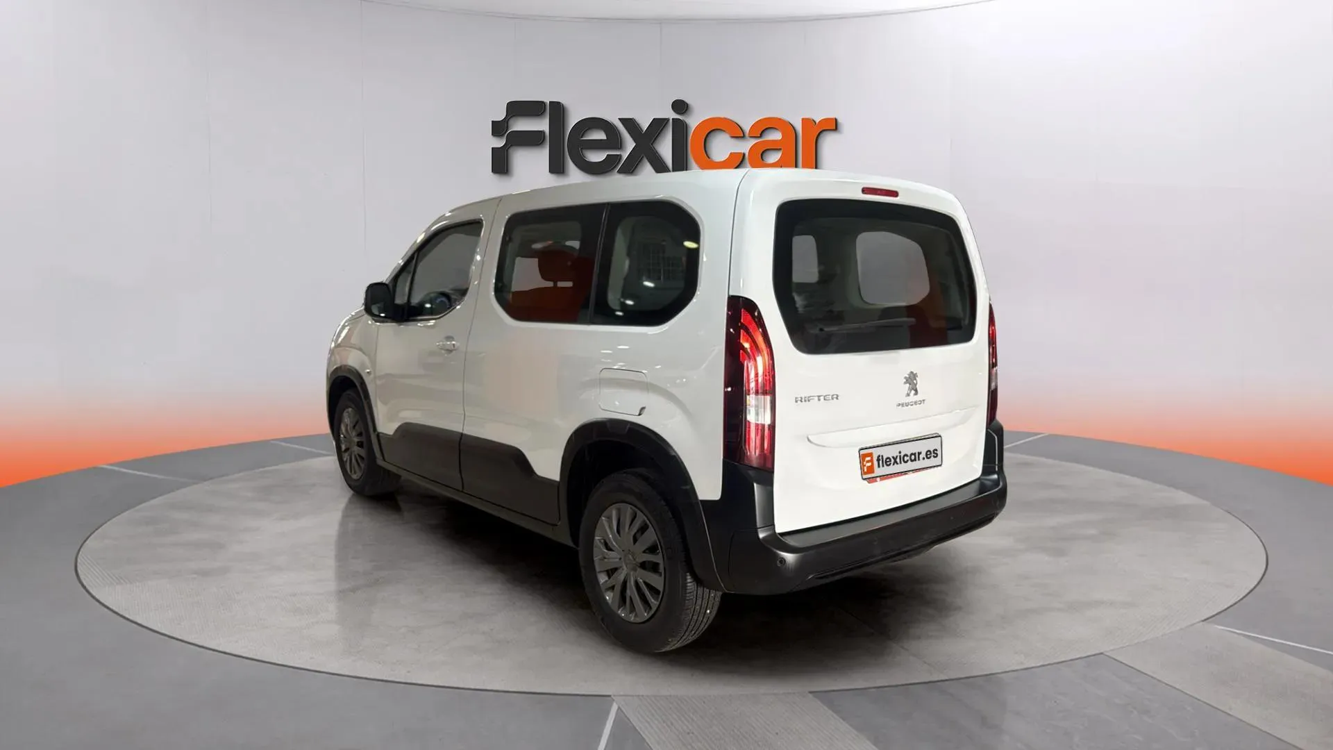 Peugeot Rifter GT BlueHDi 130 - foto 5
