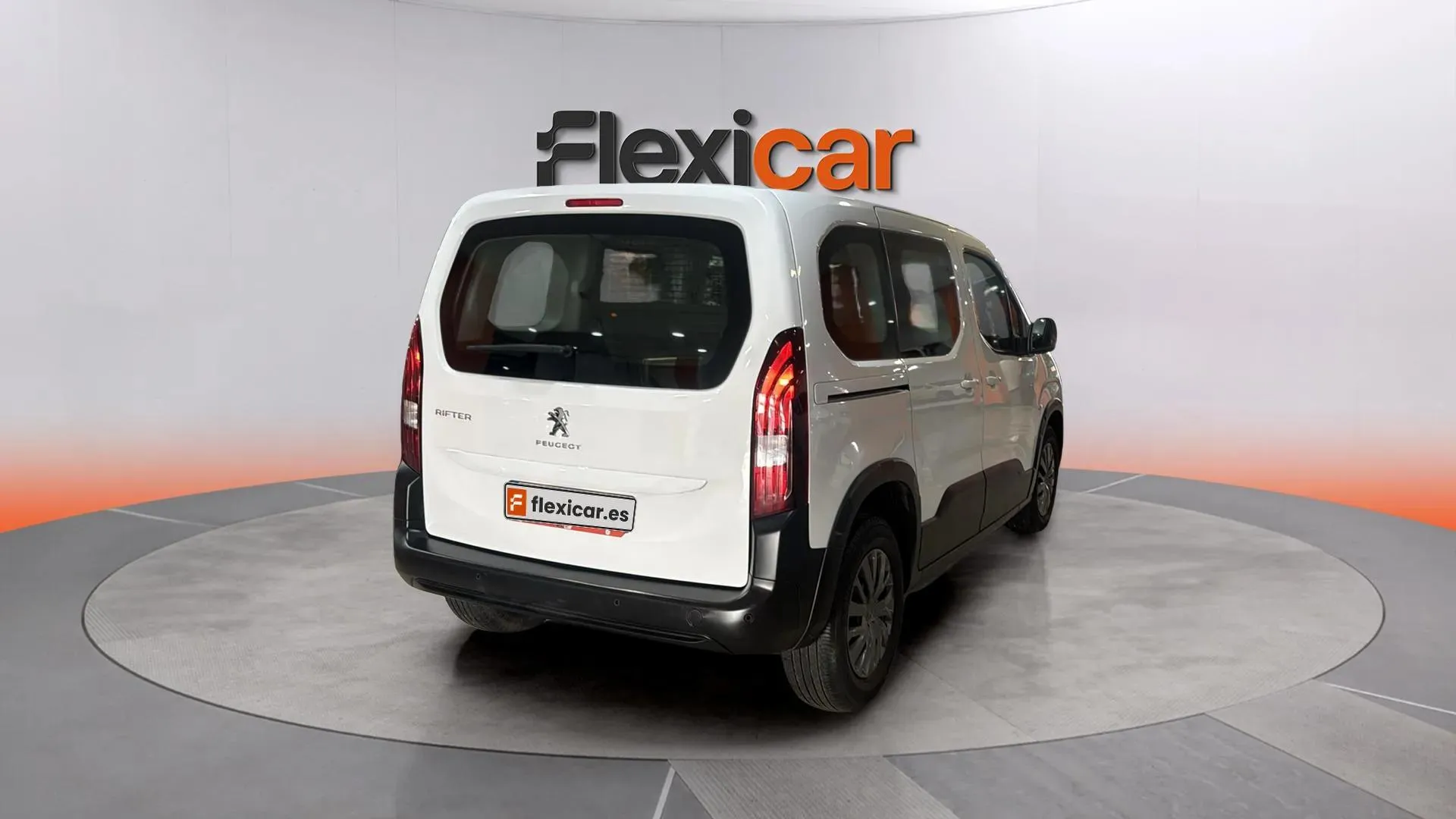 Peugeot Rifter GT BlueHDi 130 - foto 6
