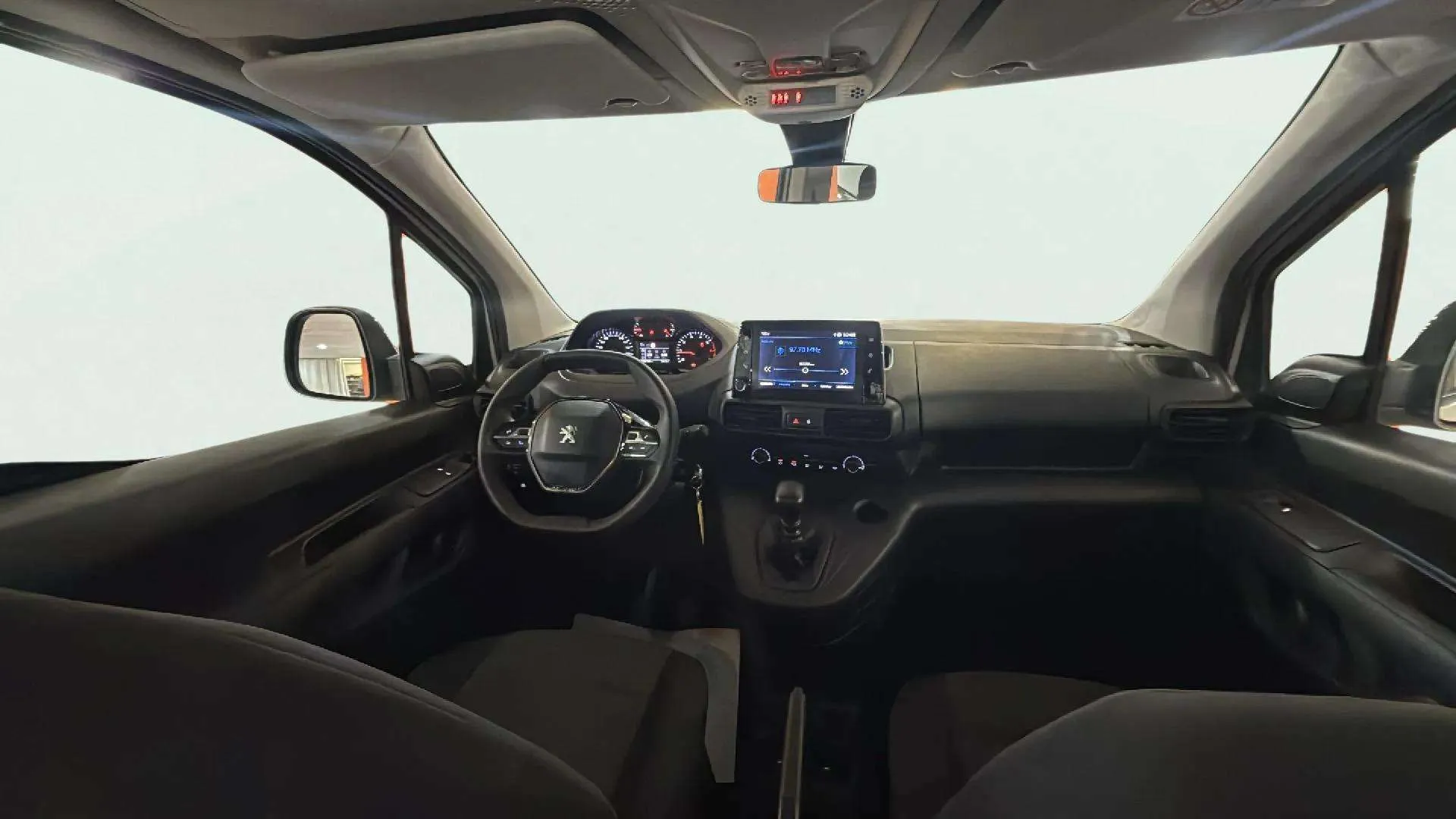 Peugeot Rifter GT BlueHDi 130 - foto 8
