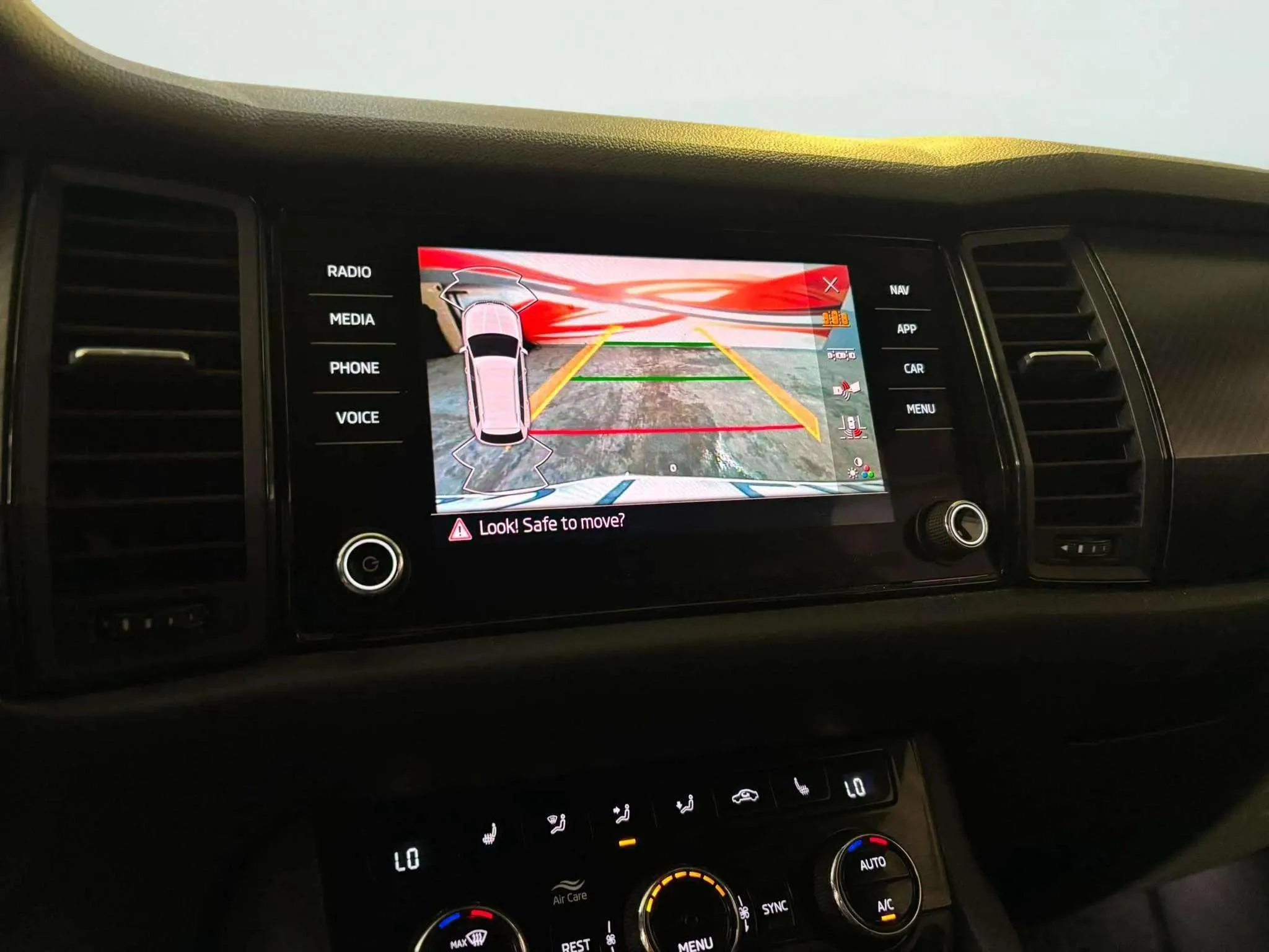 Škoda Kodiaq 1.5 TSI DSG 4x2 Sportline - foto 15