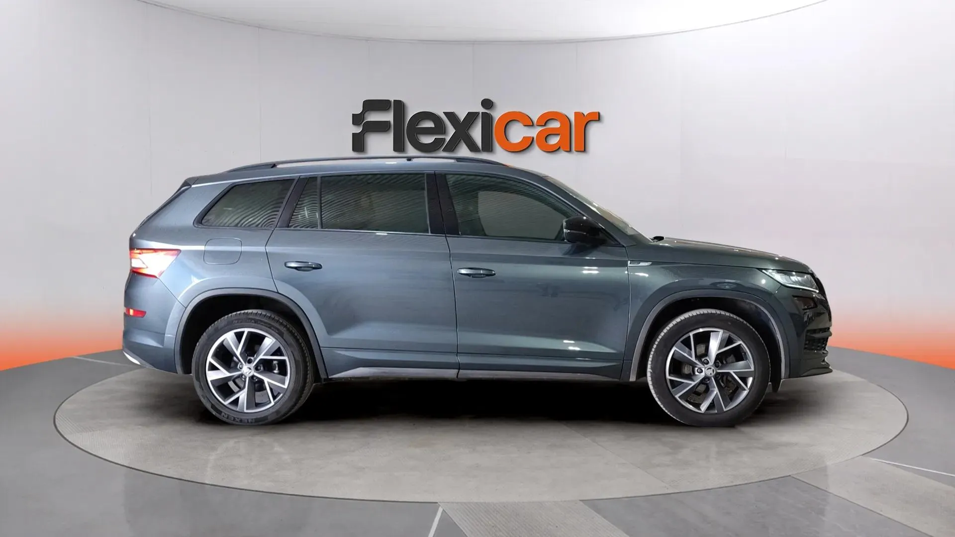 Škoda Kodiaq 1.5 TSI DSG 4x2 Sportline - foto 2
