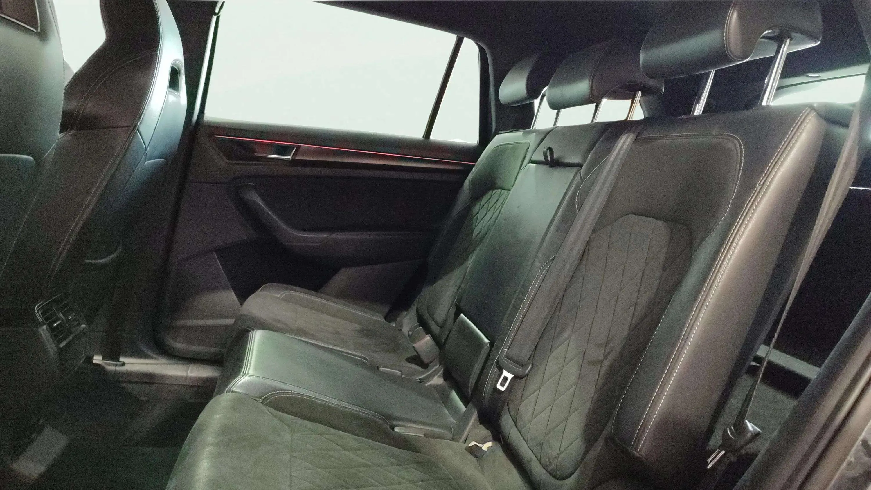 Škoda Kodiaq 1.5 TSI DSG 4x2 Sportline - foto 16