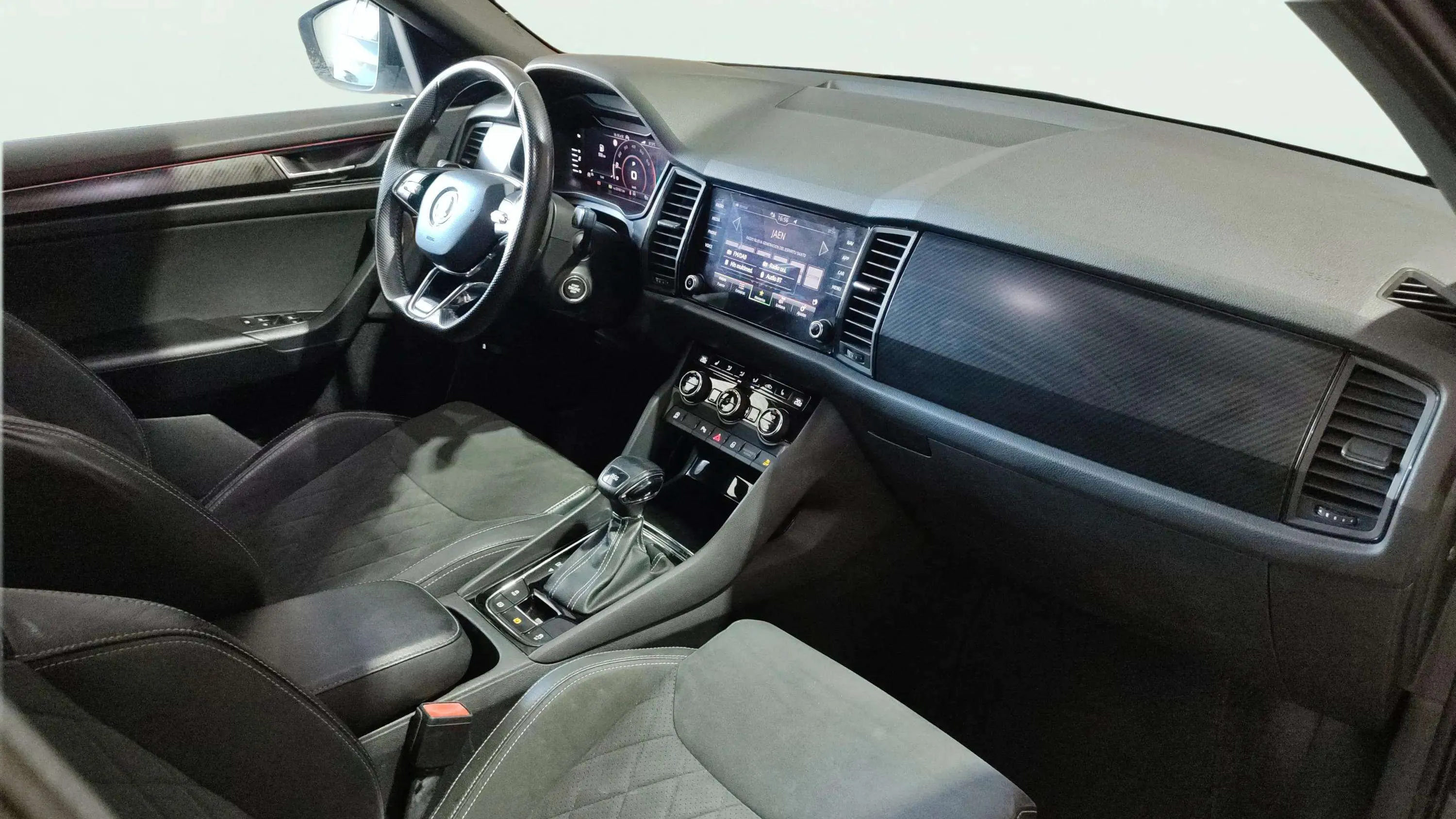 Škoda Kodiaq 1.5 TSI DSG 4x2 Sportline - foto 24