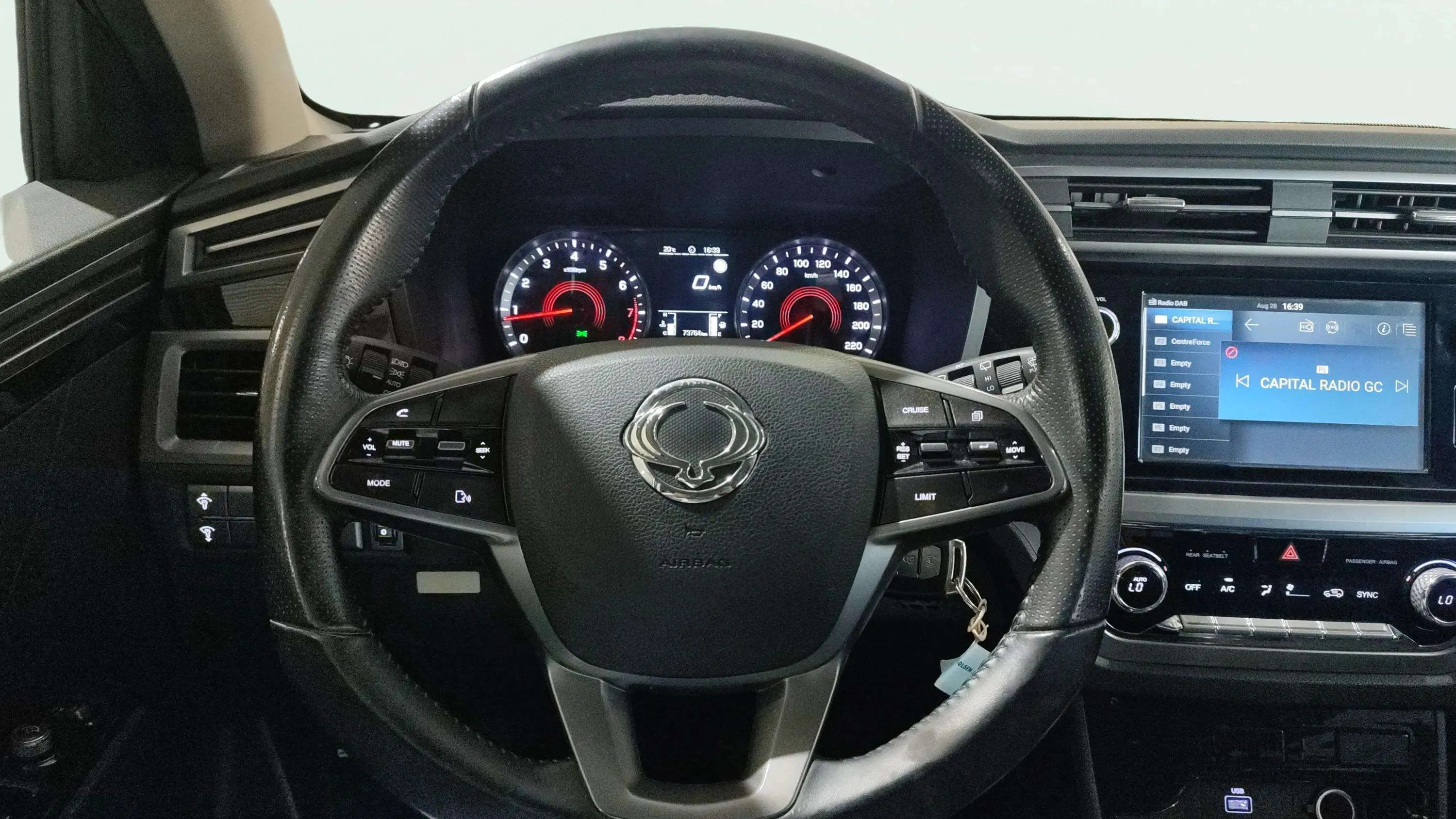 SsangYong Korando G15T LP Urban - foto 9