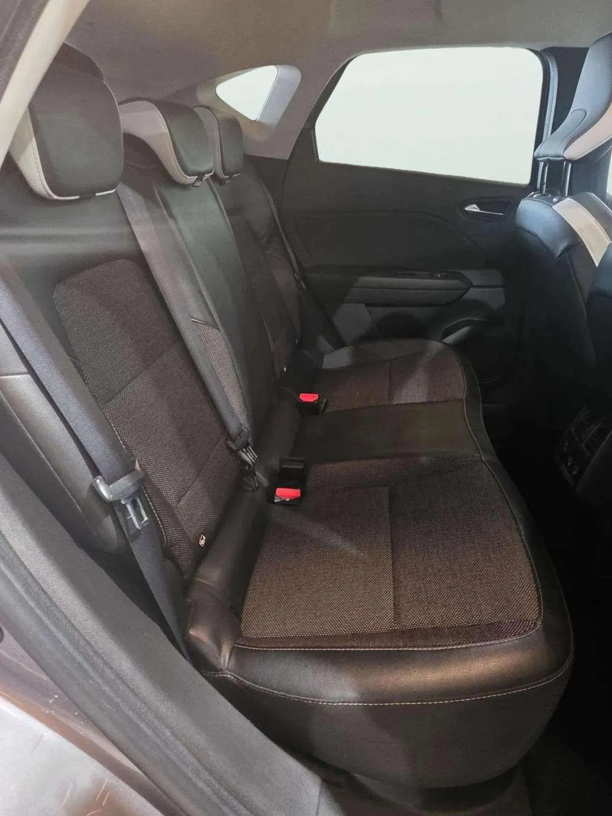 Renault Captur Zen TCe 90 - foto 21