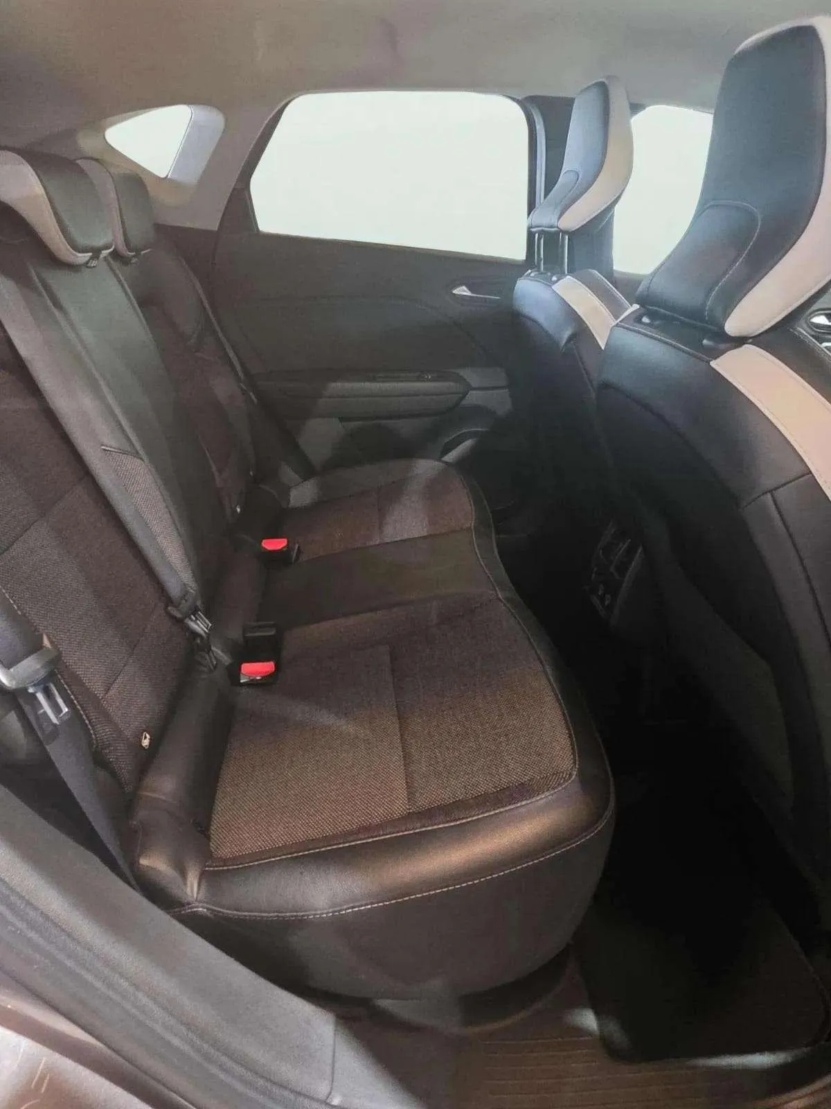 Renault Captur Zen TCe 90 - foto 22
