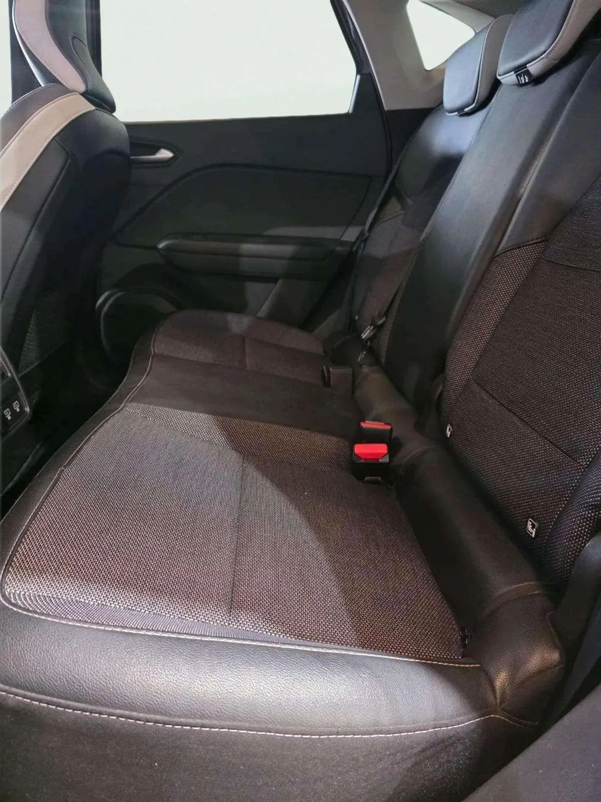 Renault Captur Zen TCe 90 - foto 12